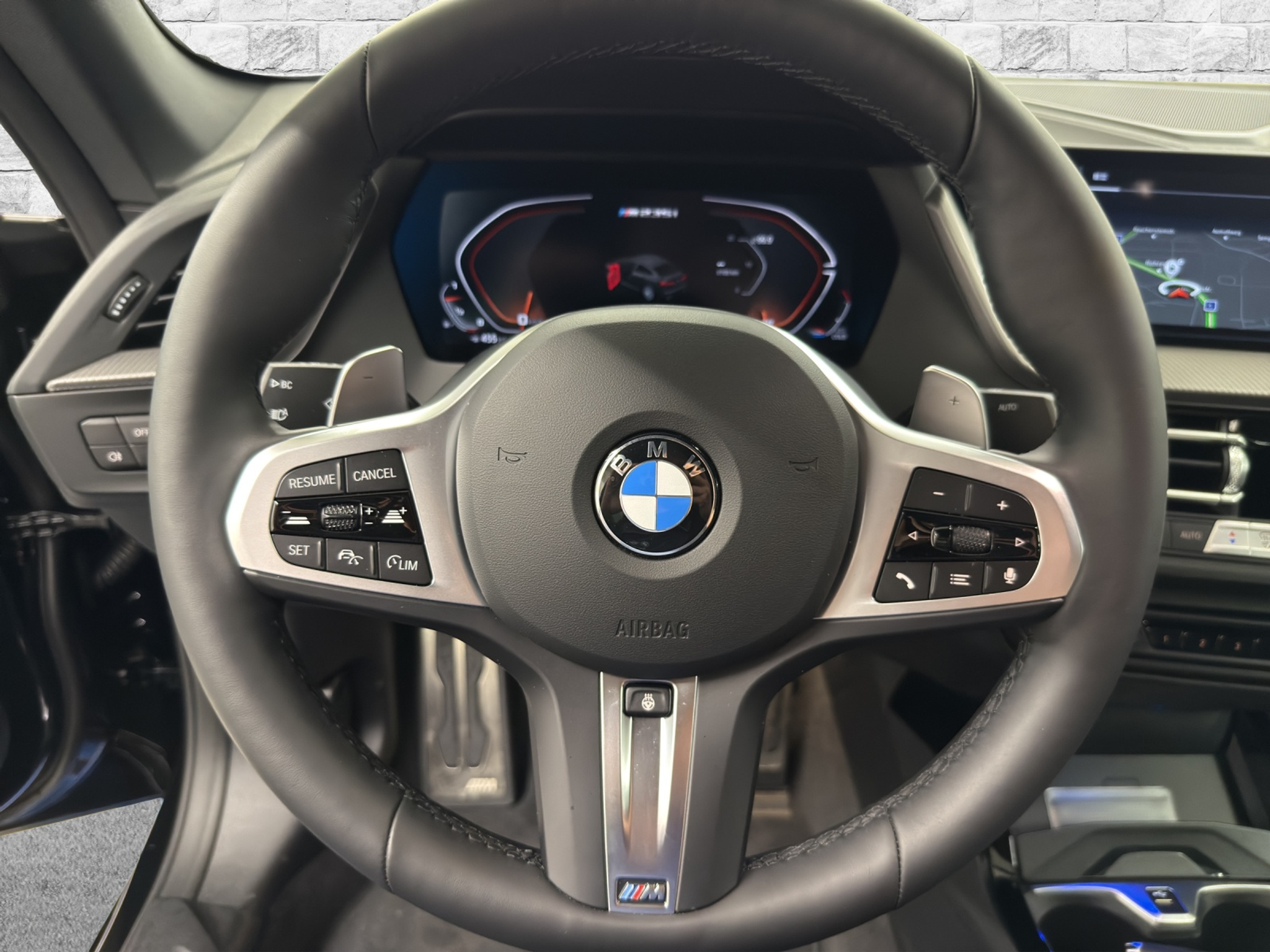 listing desktop thumbnail image 9