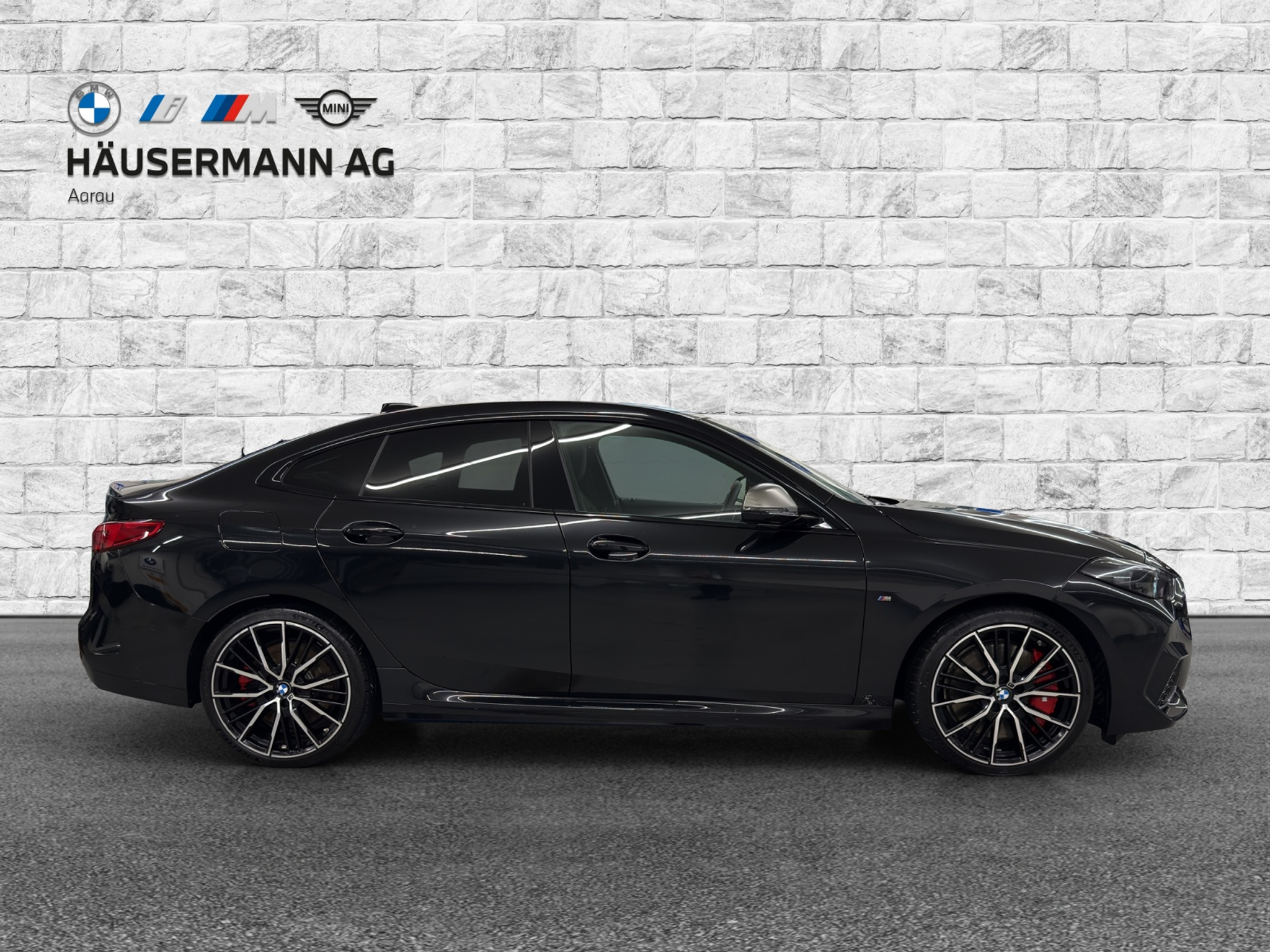 listing desktop thumbnail image 3