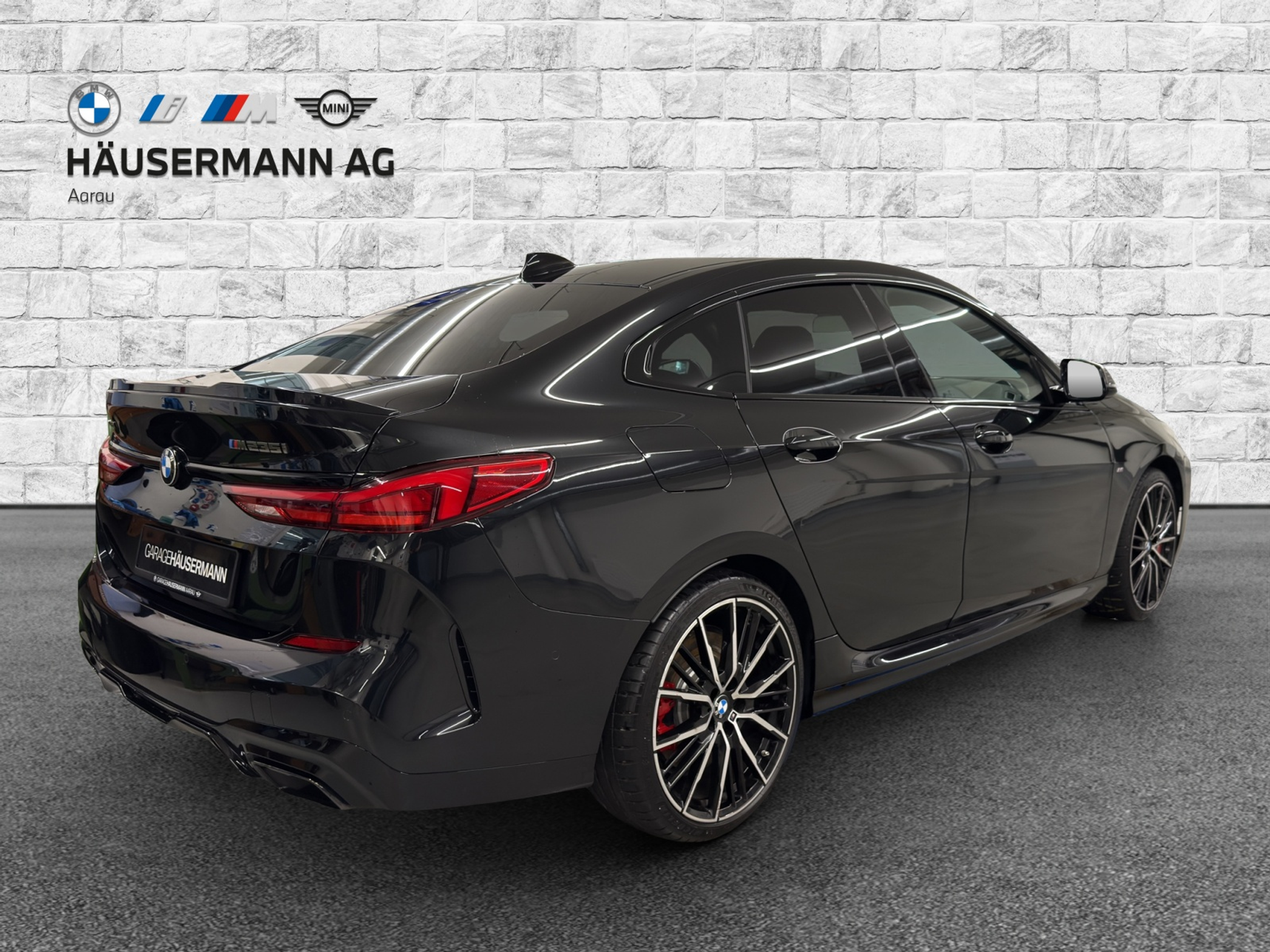 listing desktop thumbnail image 4