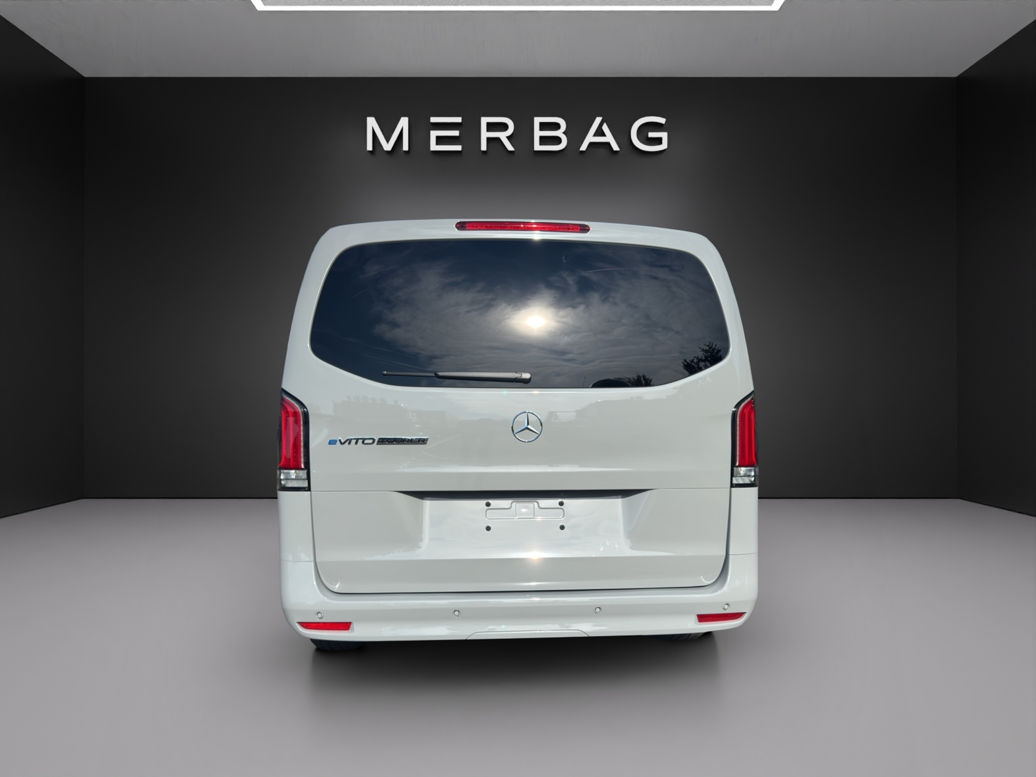 listing desktop thumbnail image 4