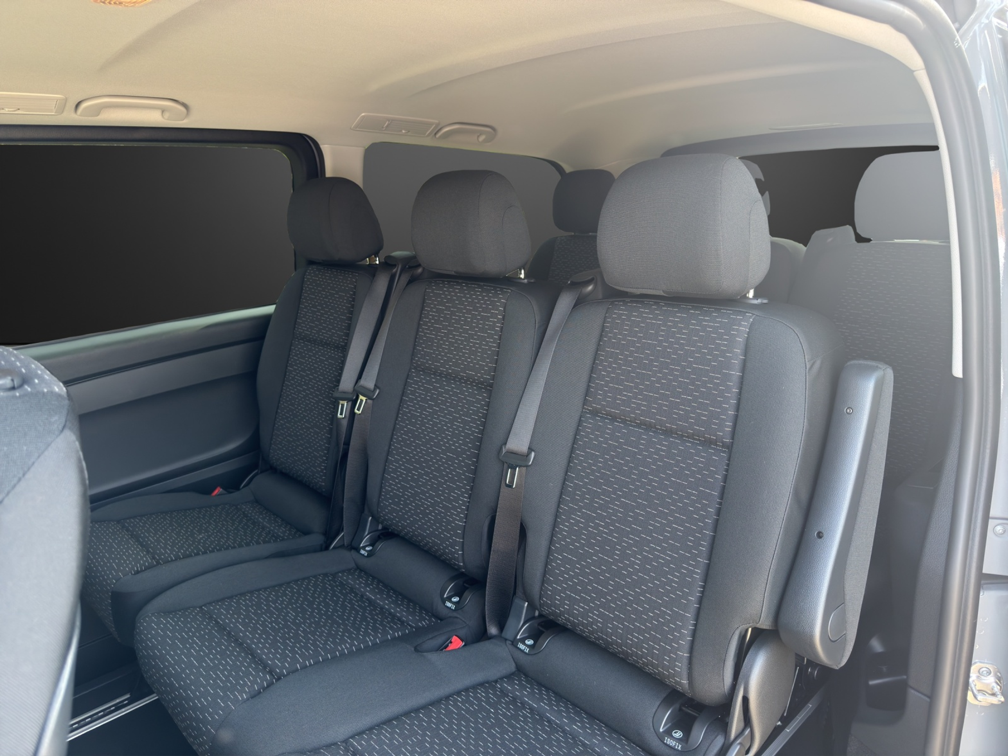 listing desktop thumbnail image 9