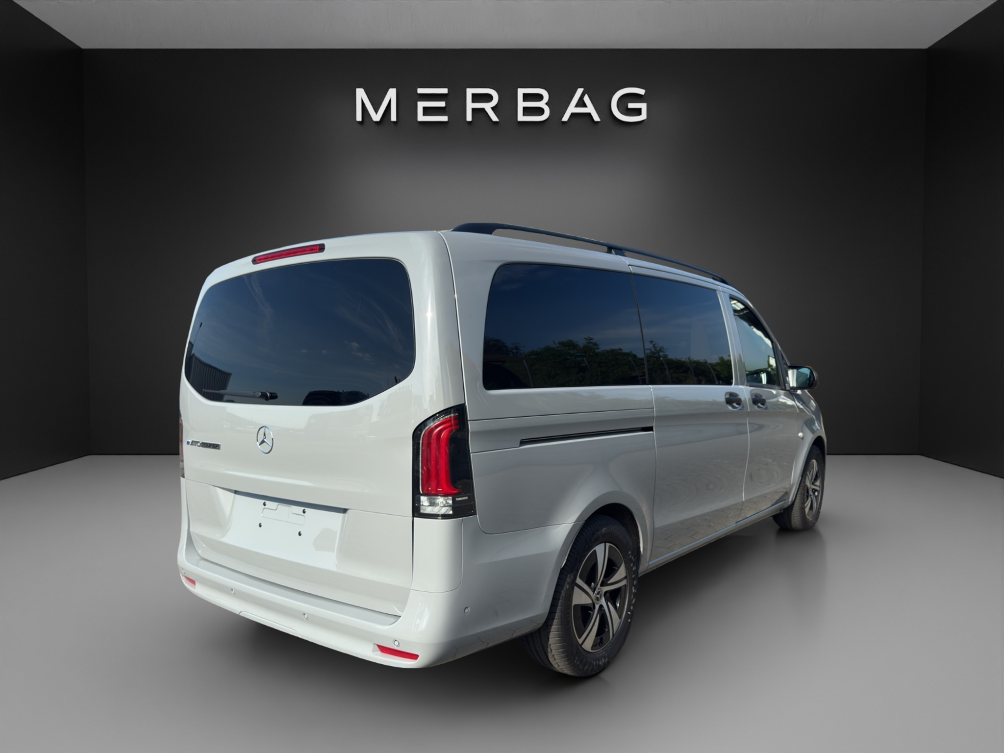 listing desktop thumbnail image 5