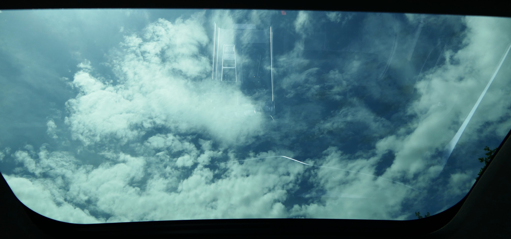 listing desktop thumbnail image 7