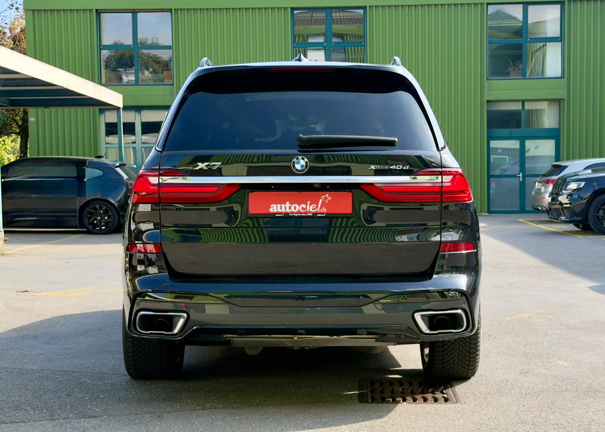 listing desktop thumbnail image 3