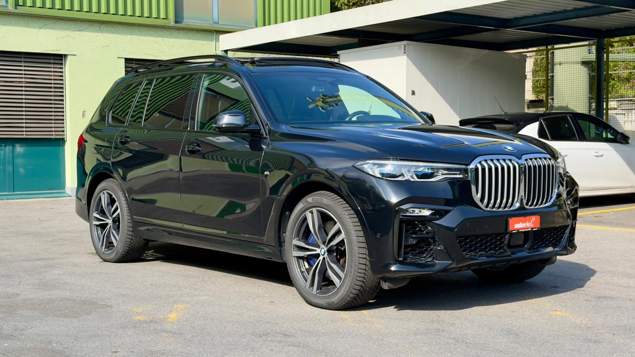 listing desktop thumbnail image 6