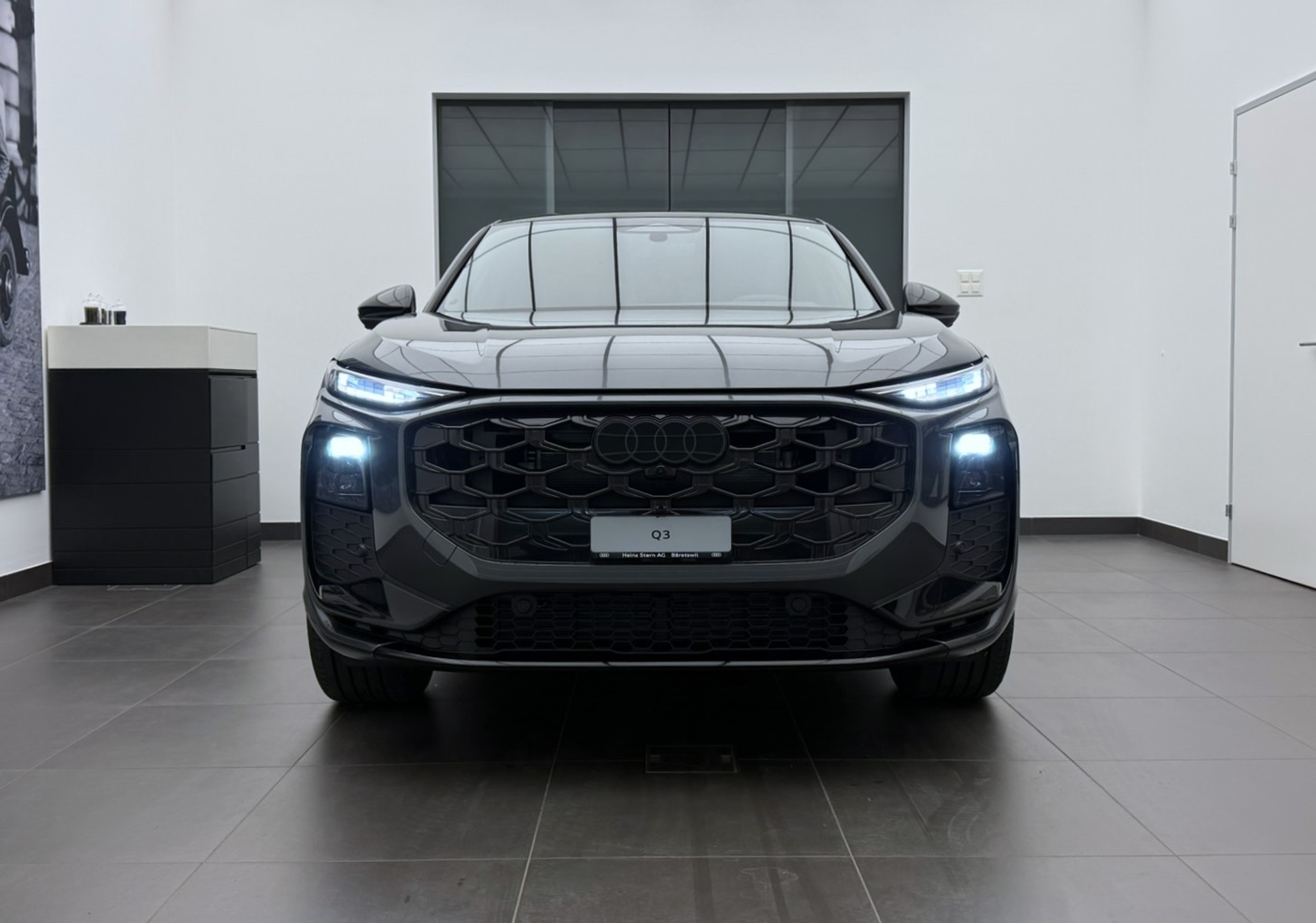 listing desktop thumbnail image 1