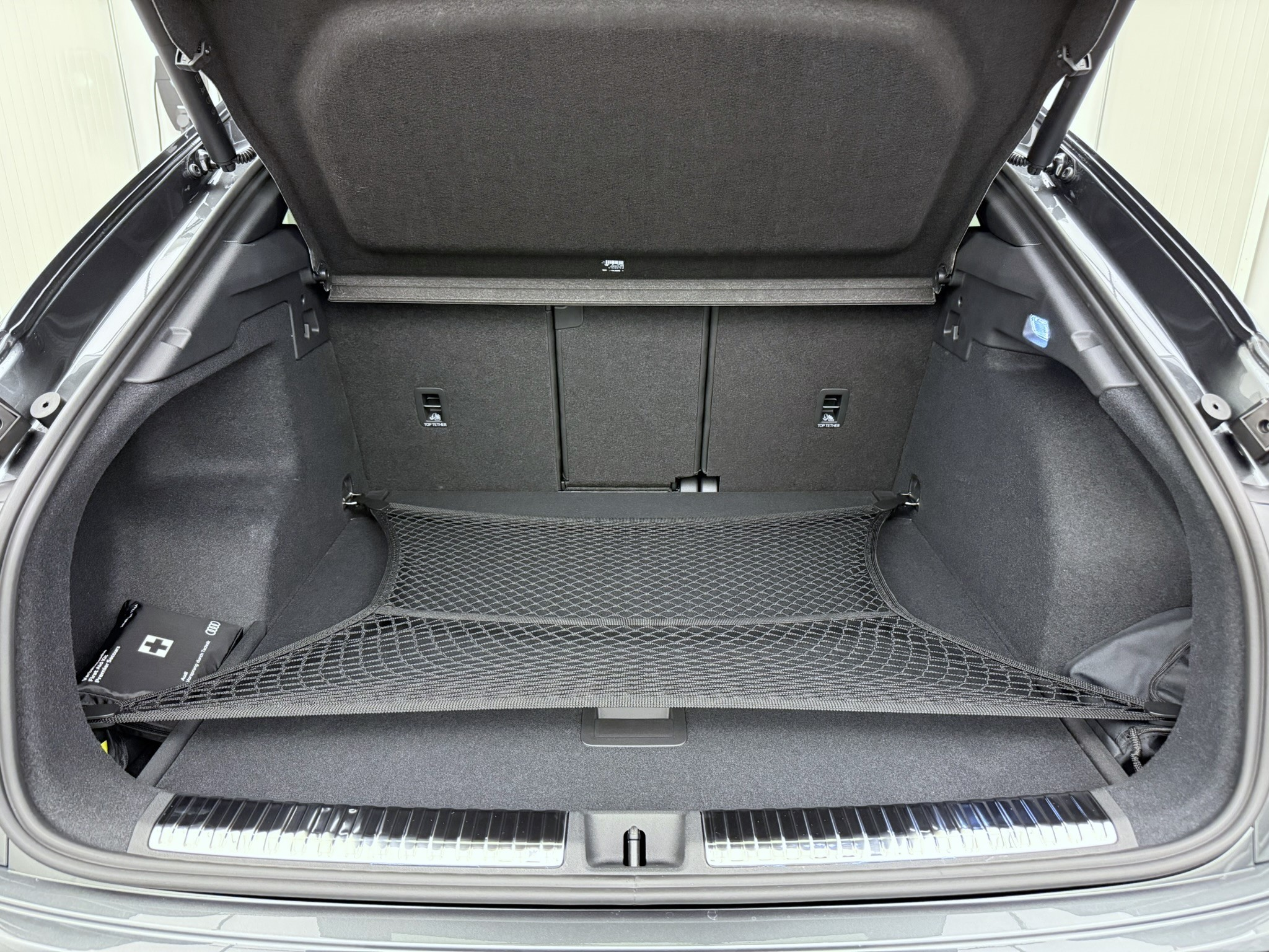 listing desktop thumbnail image 19