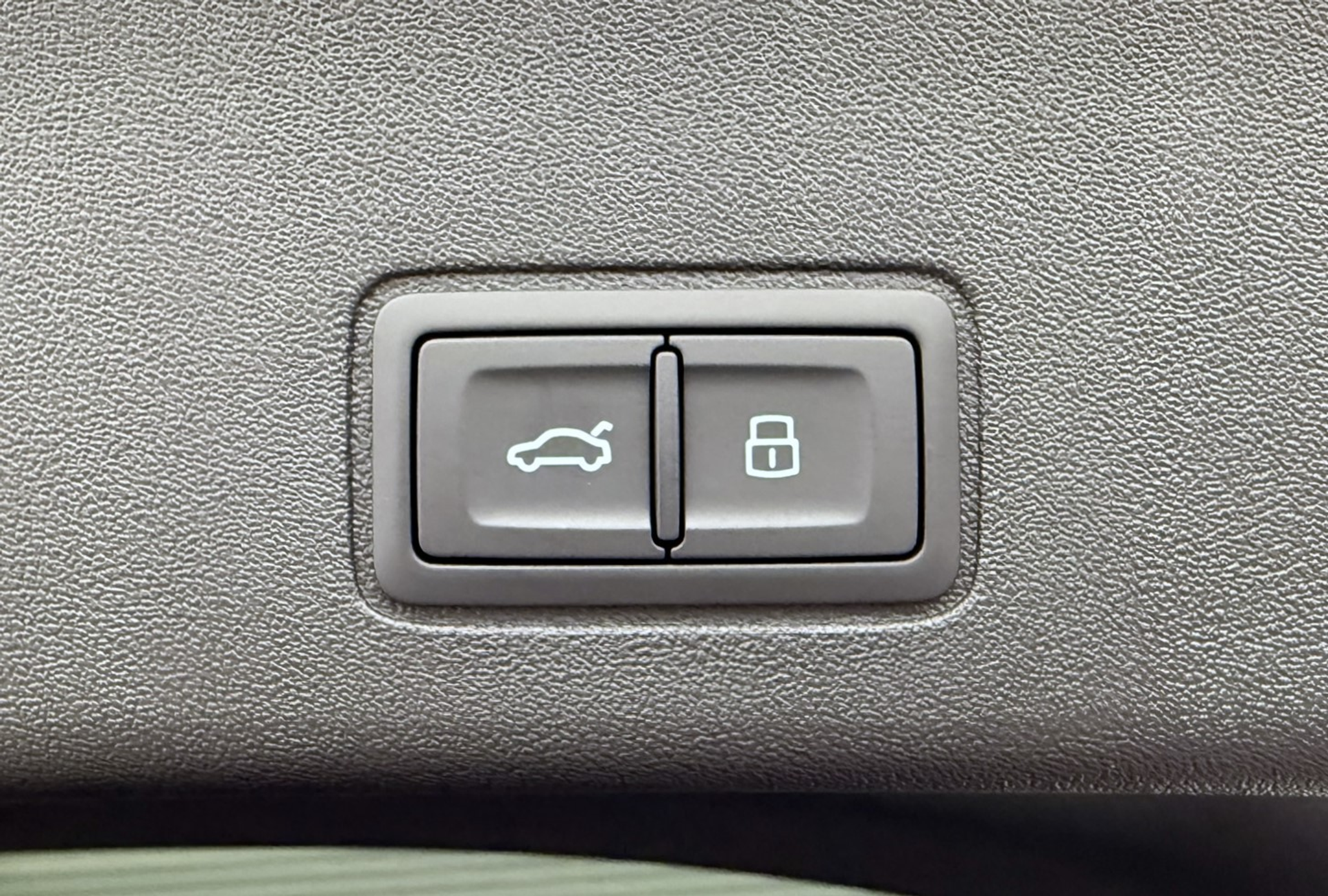 listing desktop thumbnail image 20