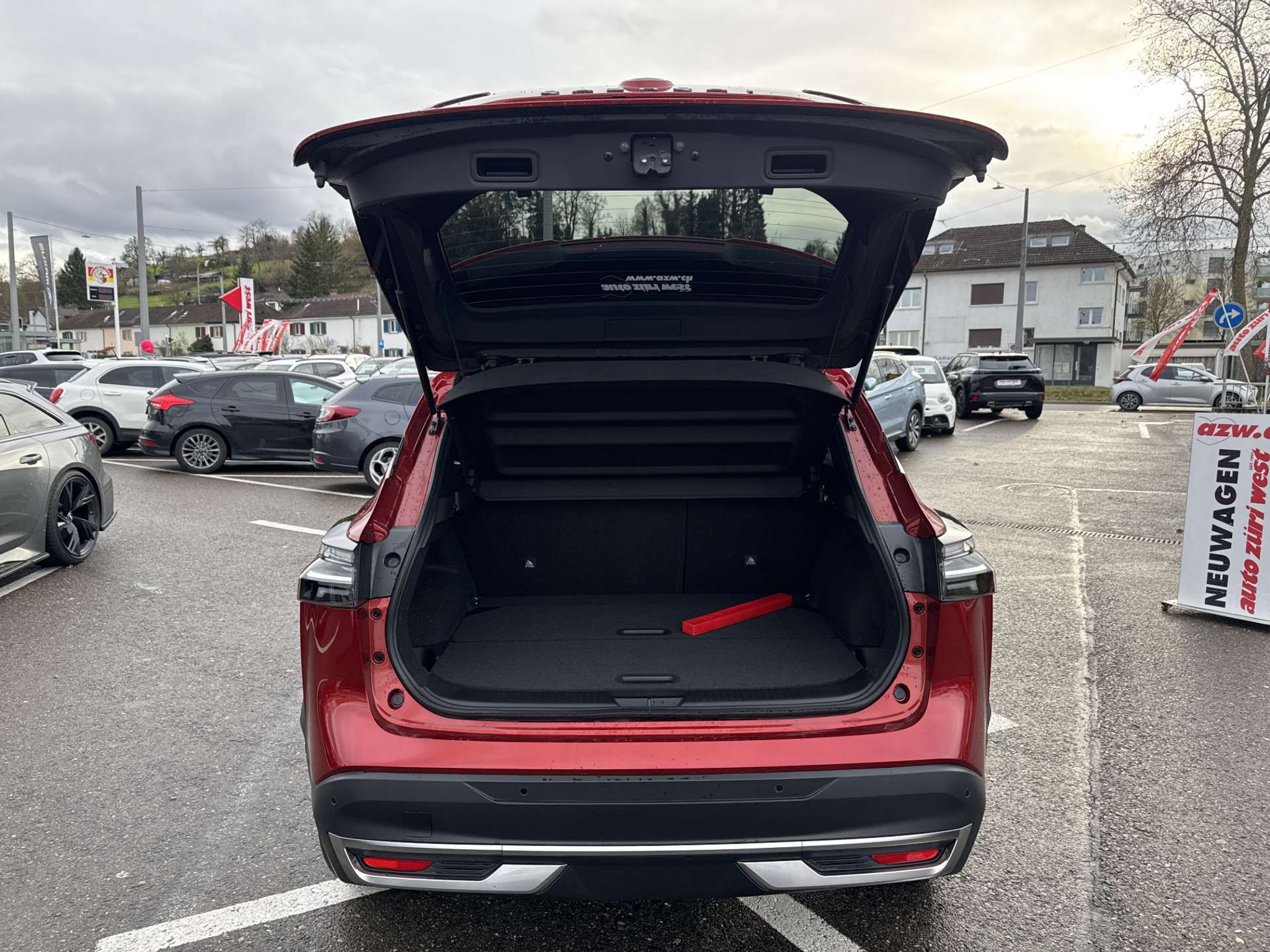 listing desktop thumbnail image 7