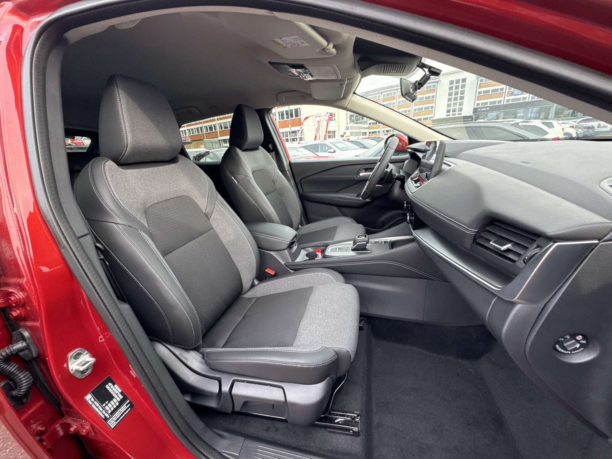 listing desktop thumbnail image 12