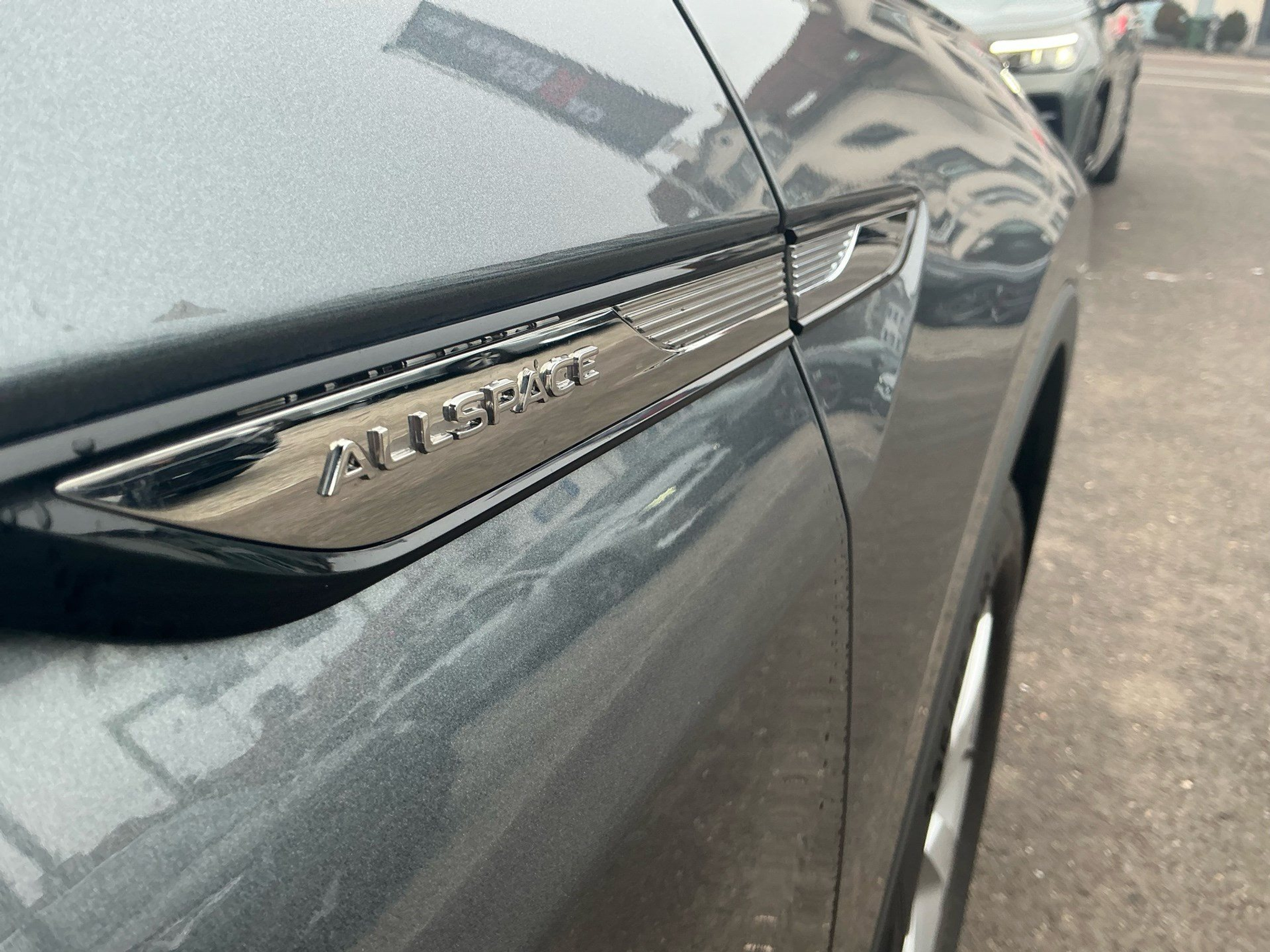 listing desktop thumbnail image 26