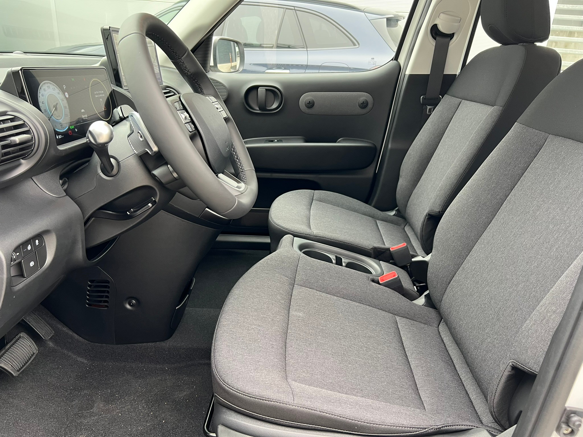 listing desktop thumbnail image 6