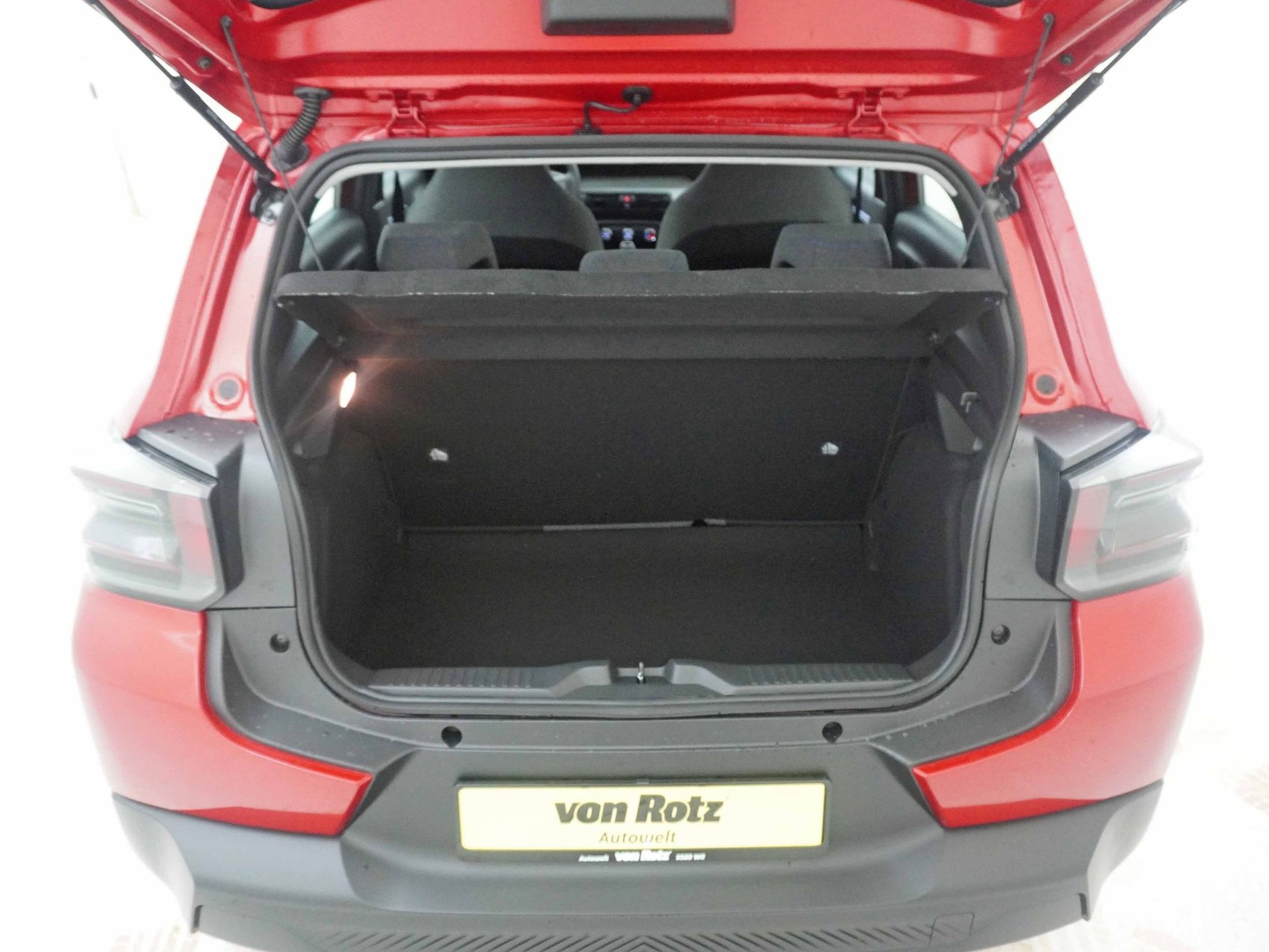 listing desktop thumbnail image 15