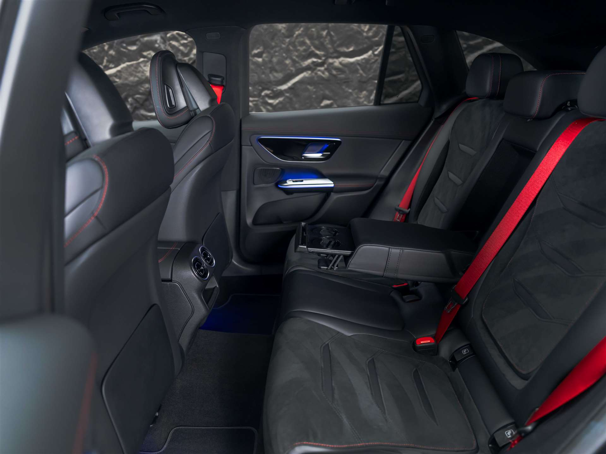 listing desktop thumbnail image 11