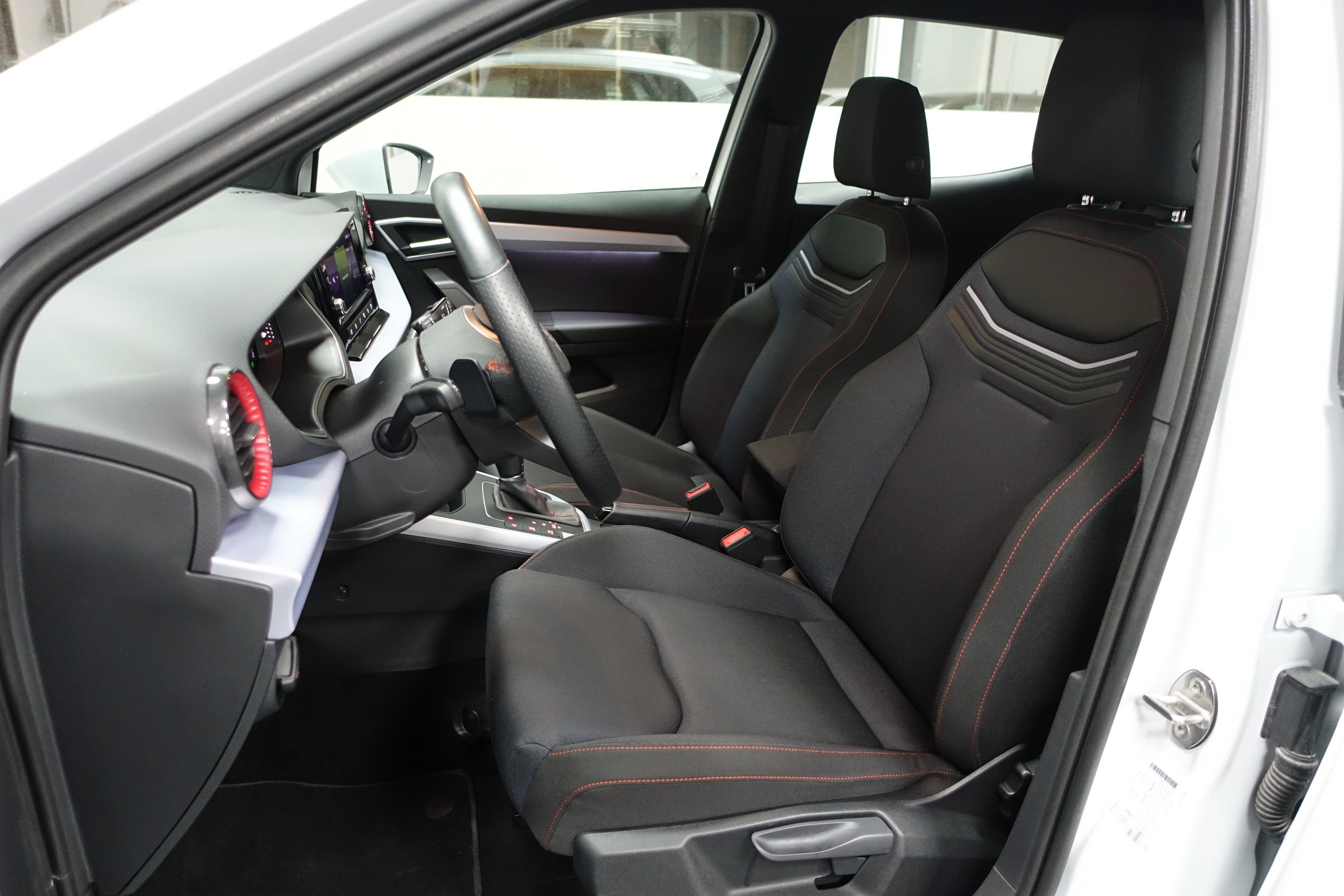 listing desktop thumbnail image 11