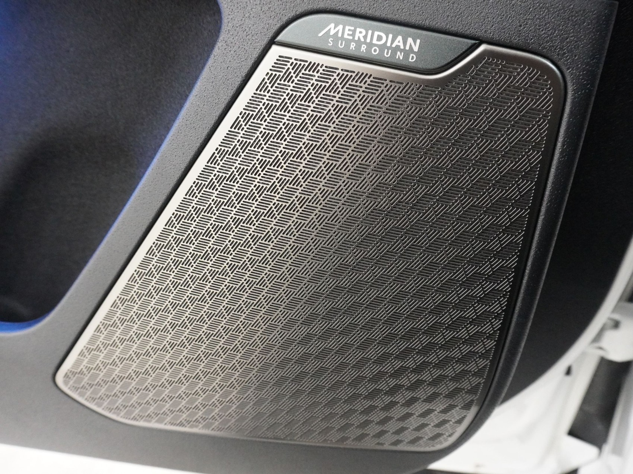 listing desktop thumbnail image 21