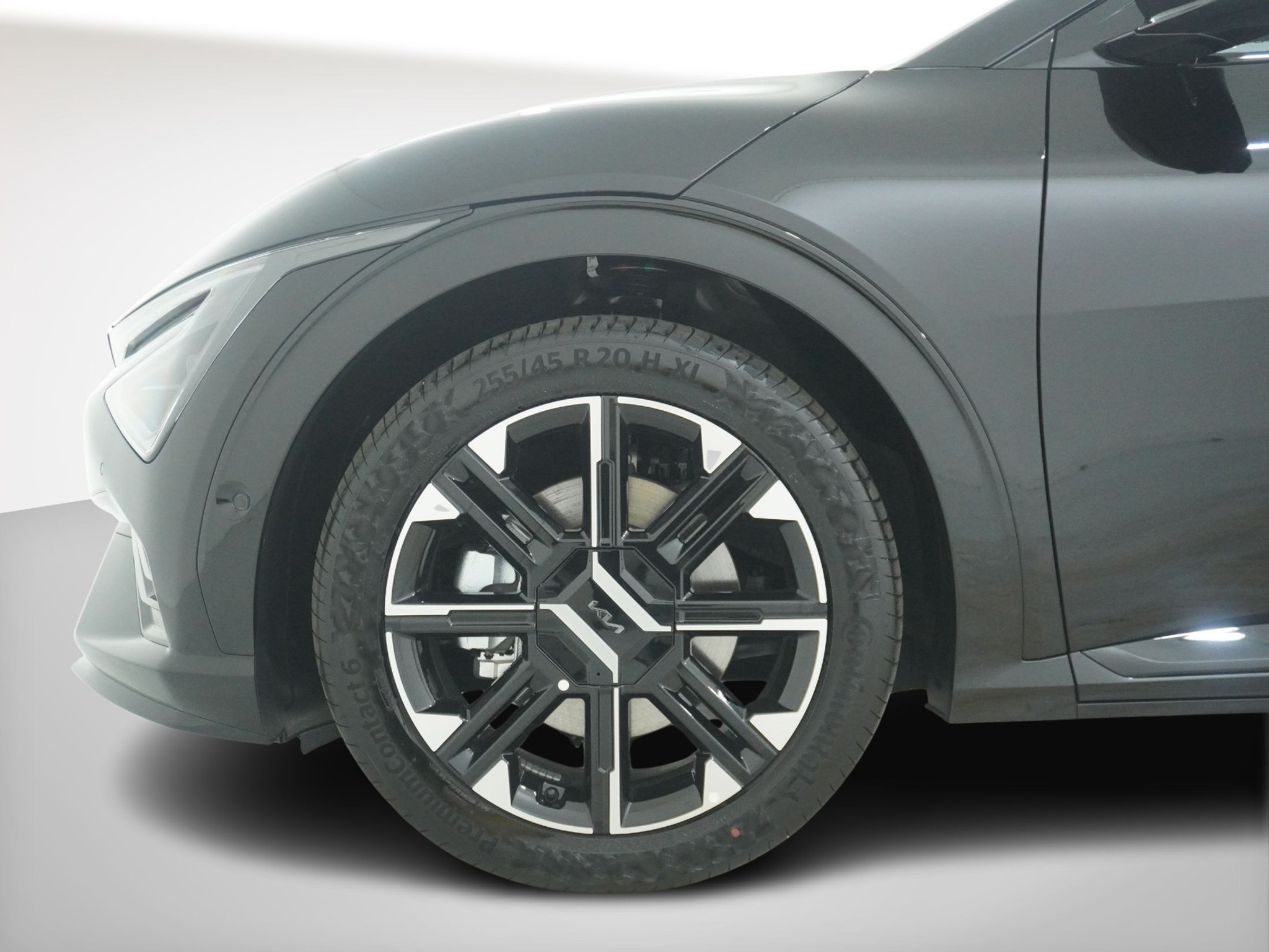 listing desktop thumbnail image 8