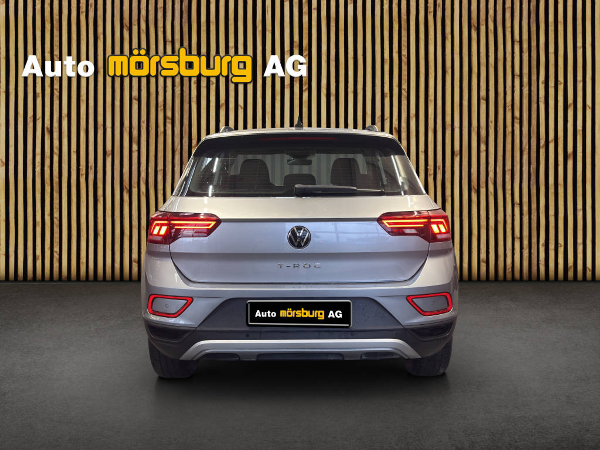 listing desktop thumbnail image 15