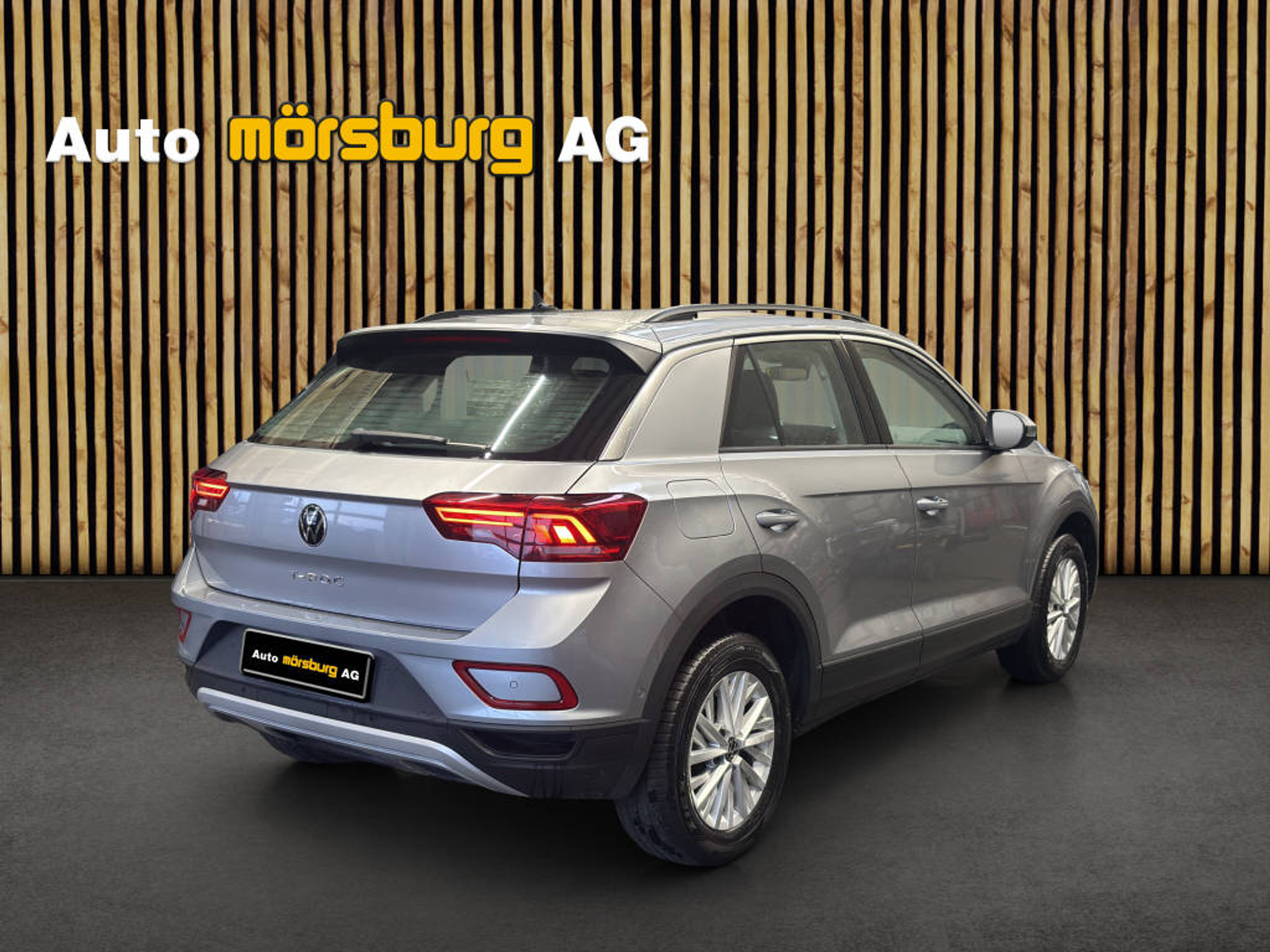 listing desktop thumbnail image 2