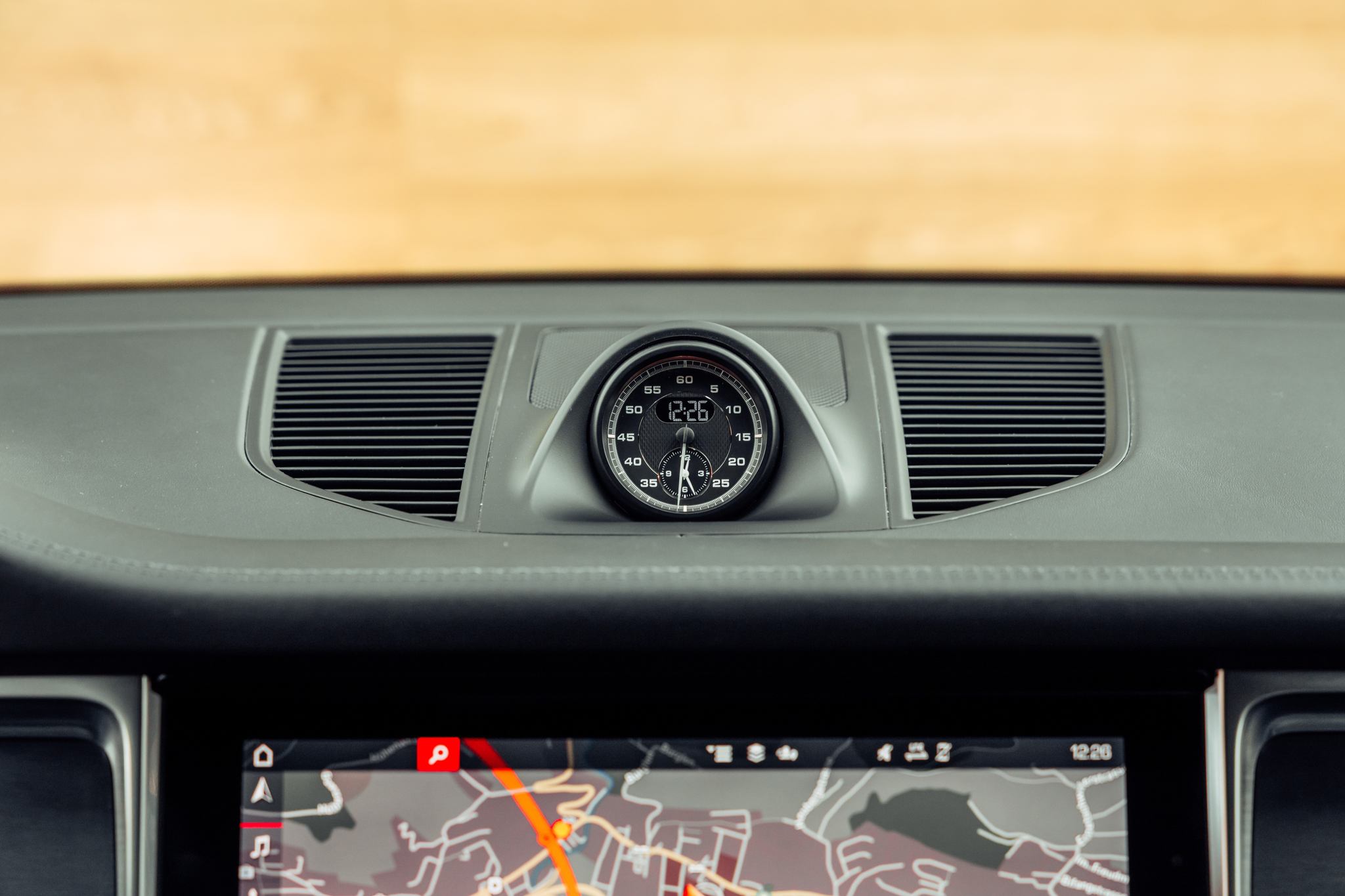 listing desktop thumbnail image 14