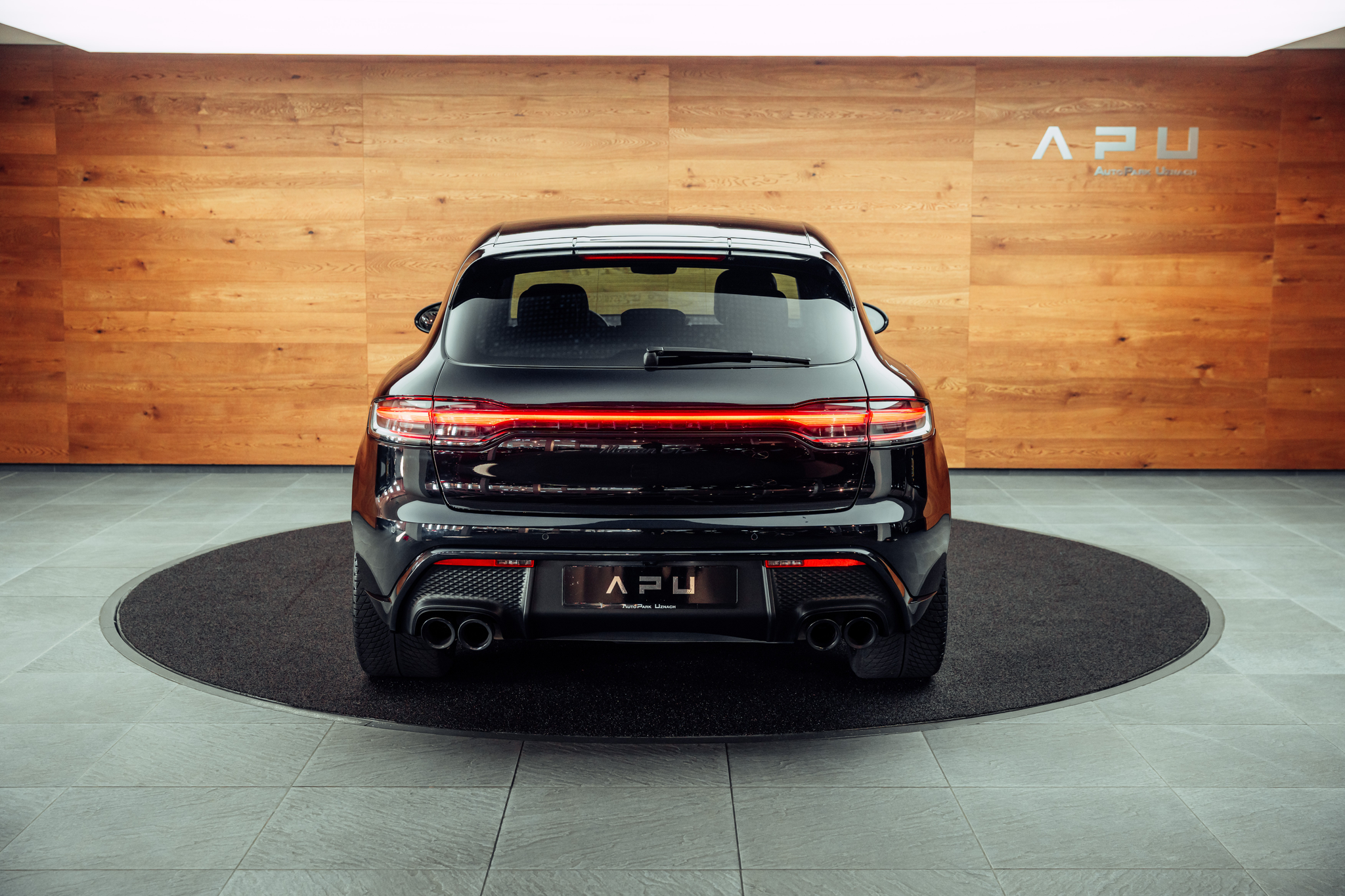 listing desktop thumbnail image 16