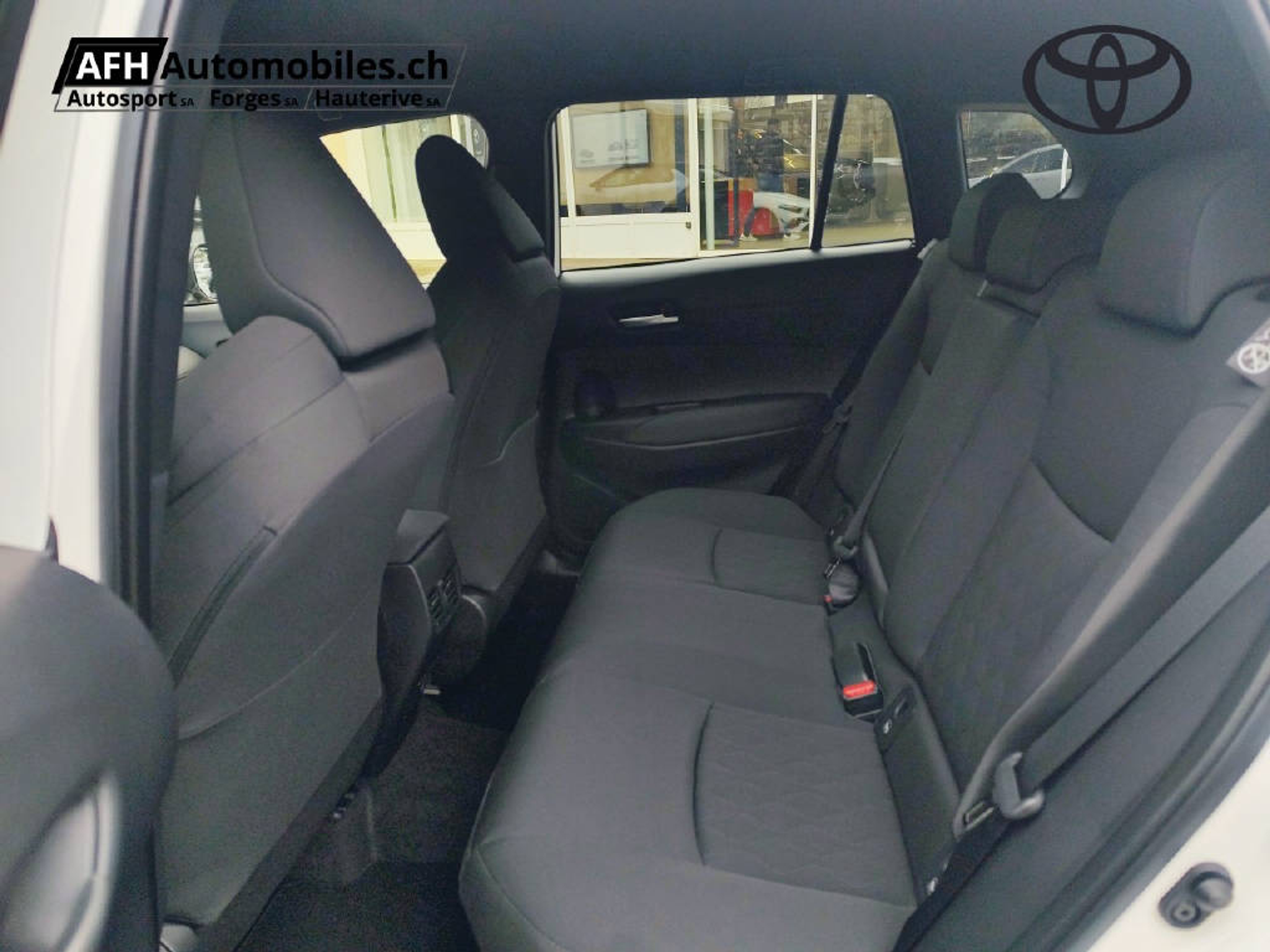 listing desktop thumbnail image 14