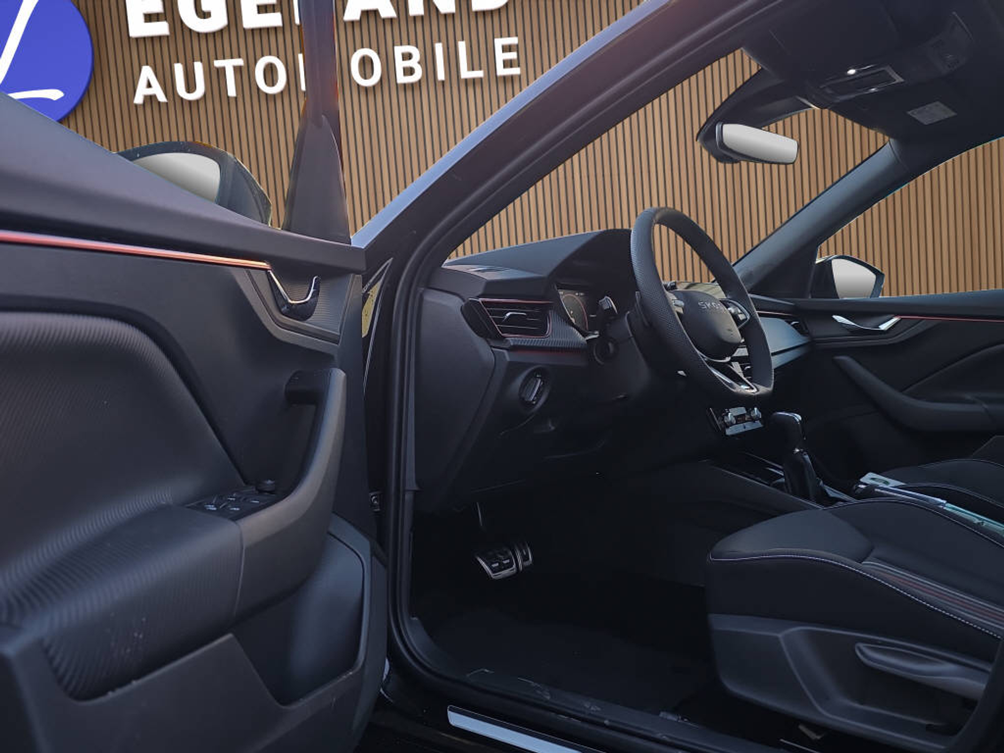 listing desktop thumbnail image 21