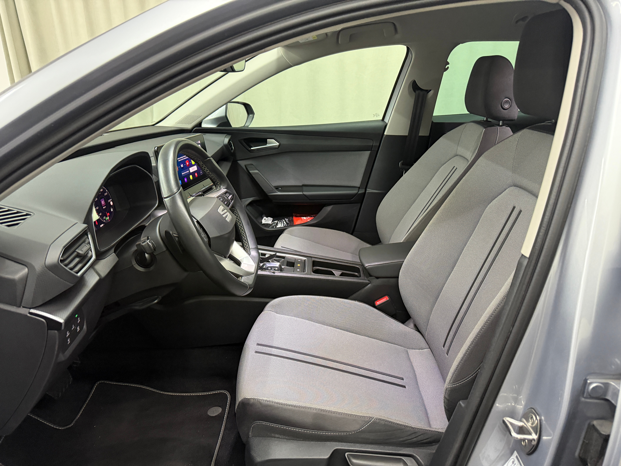 listing desktop thumbnail image 6