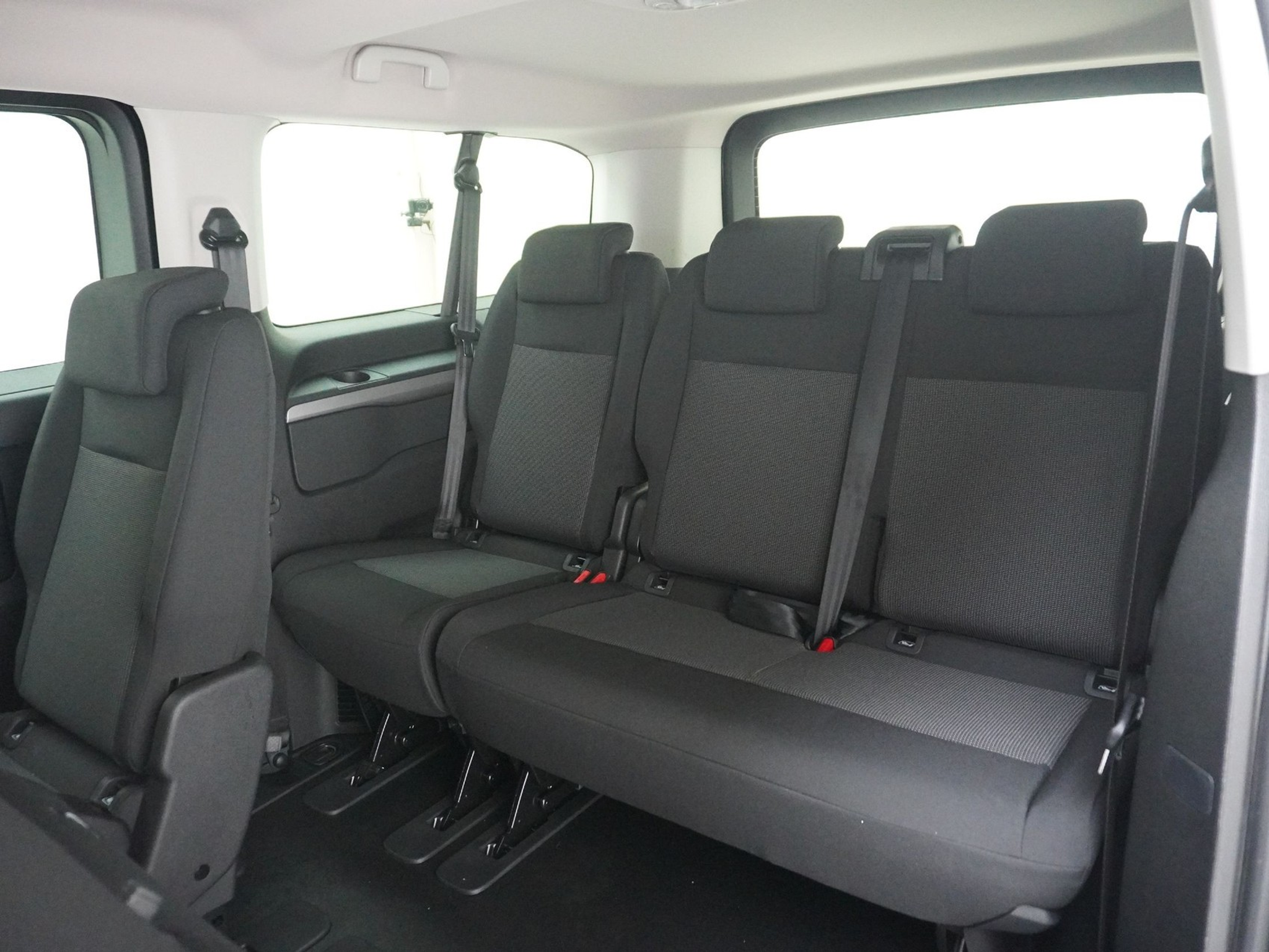 listing desktop thumbnail image 6