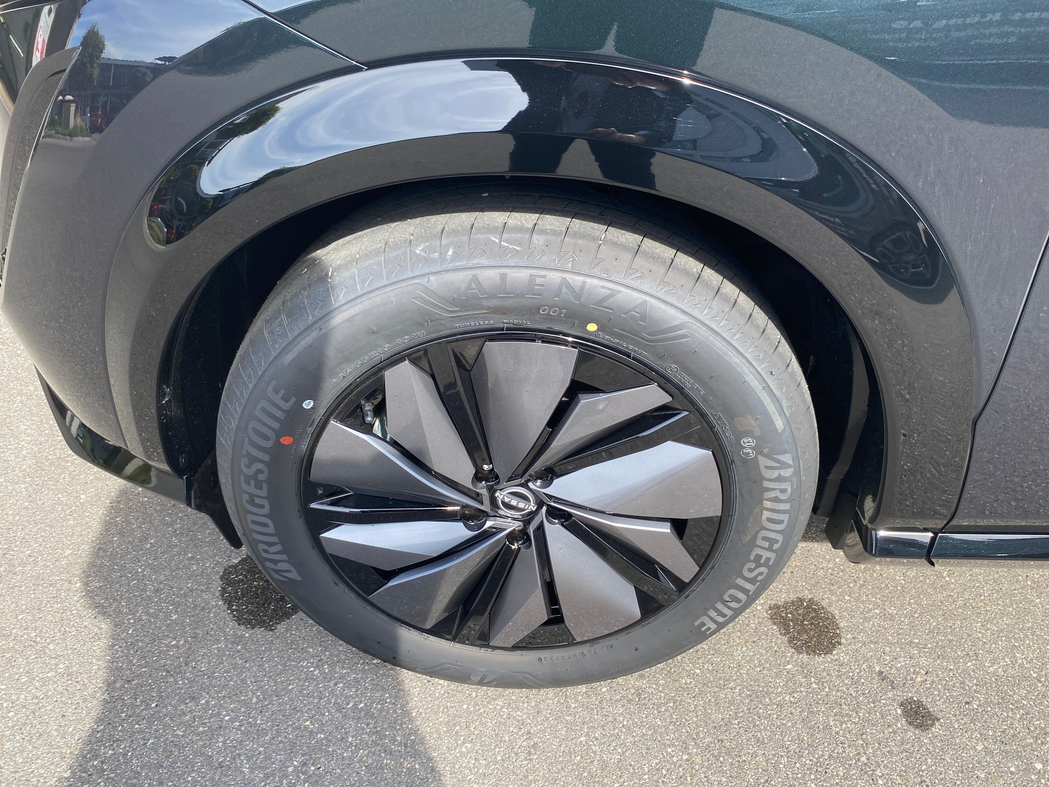 listing desktop thumbnail image 19