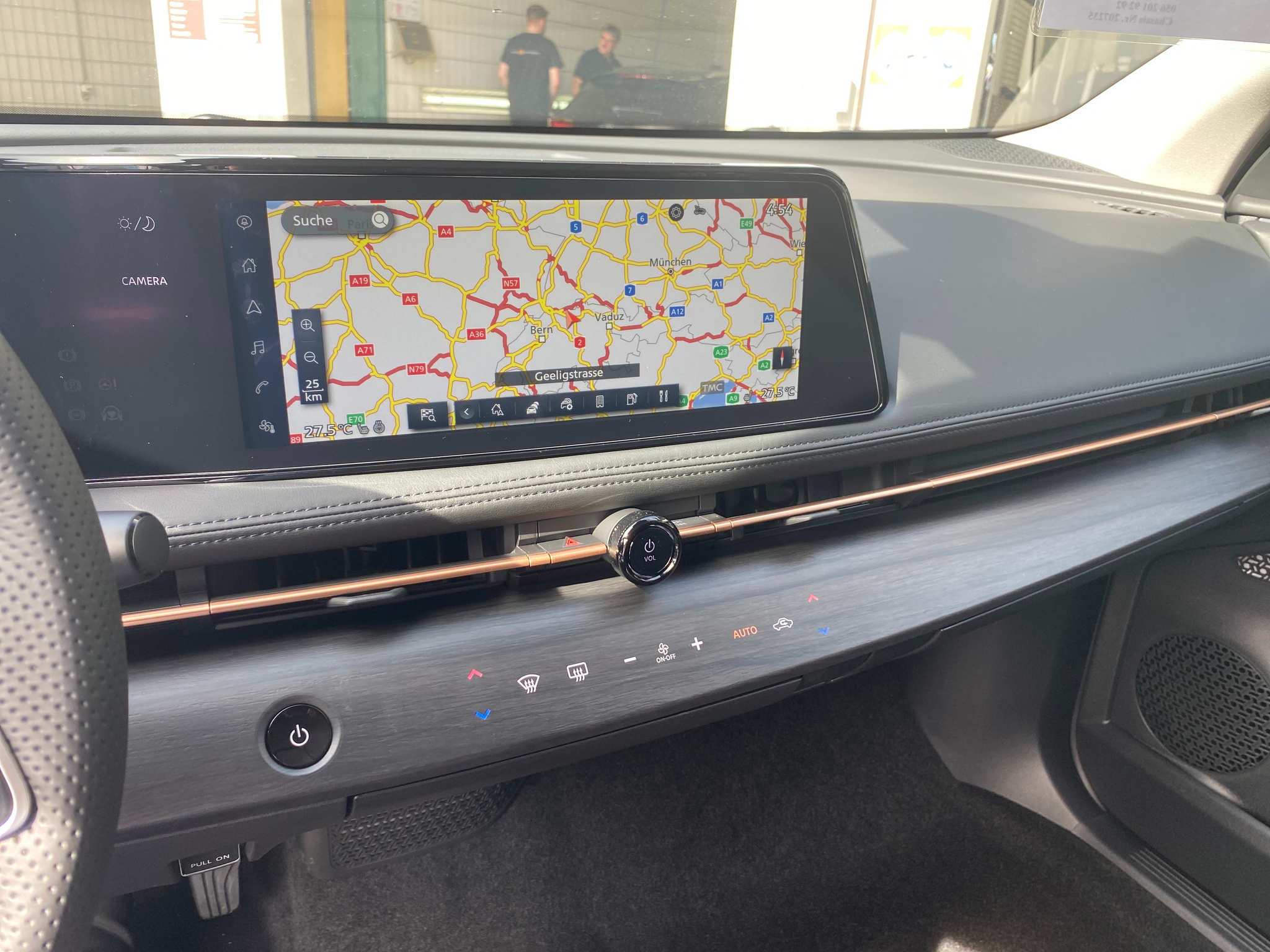 listing desktop thumbnail image 12