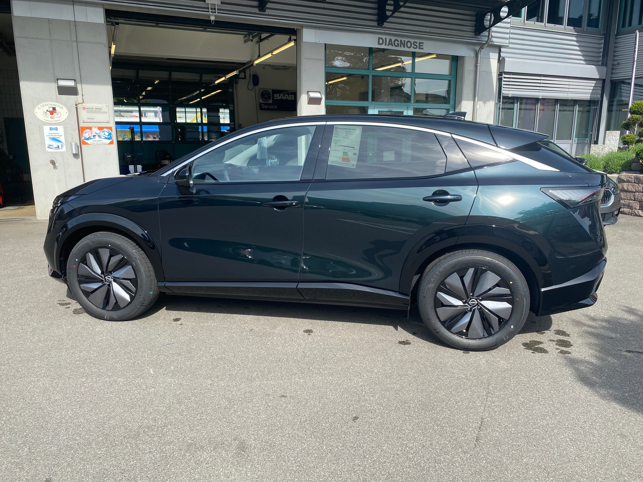 listing desktop thumbnail image 8