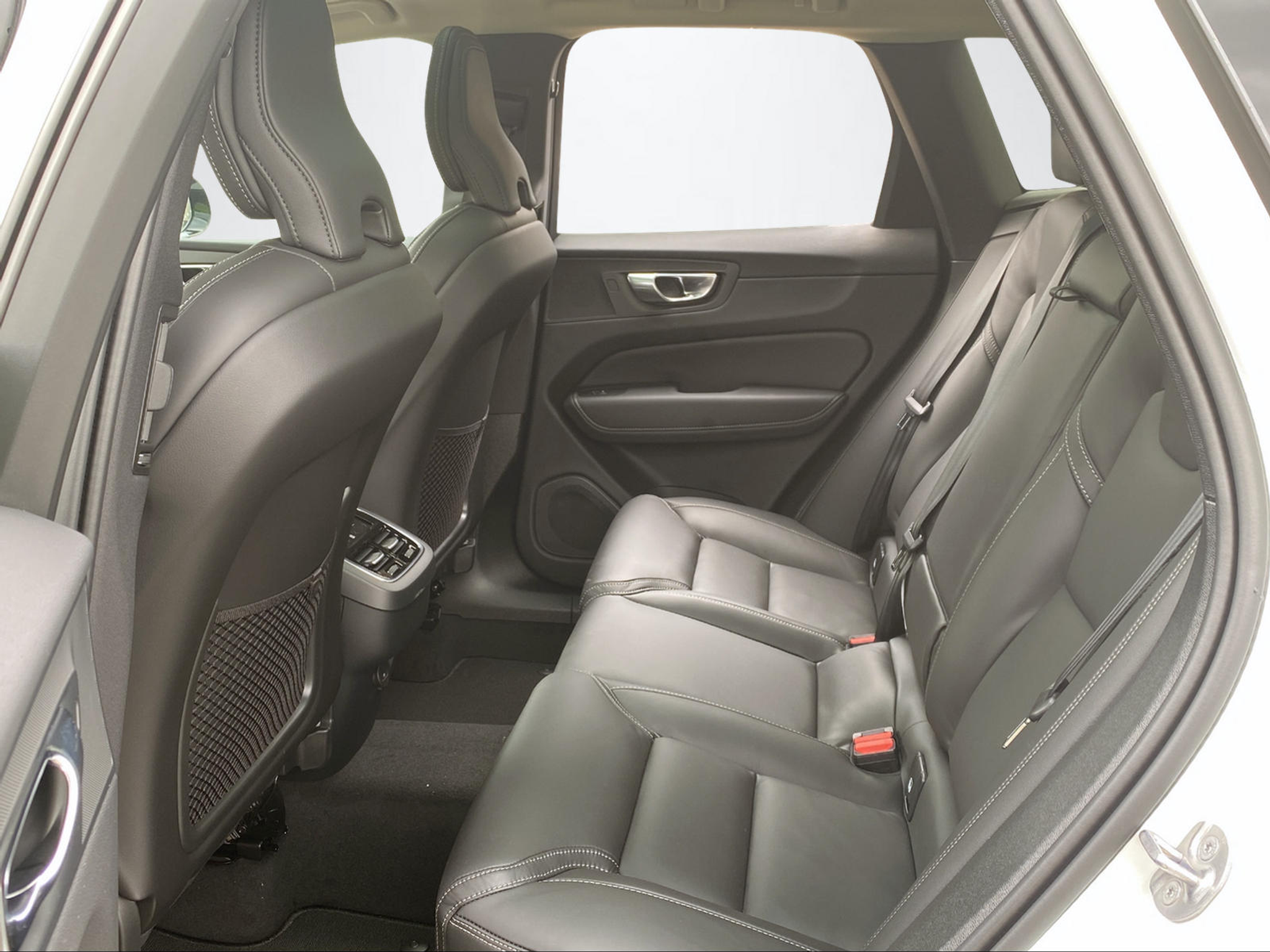 listing desktop thumbnail image 10