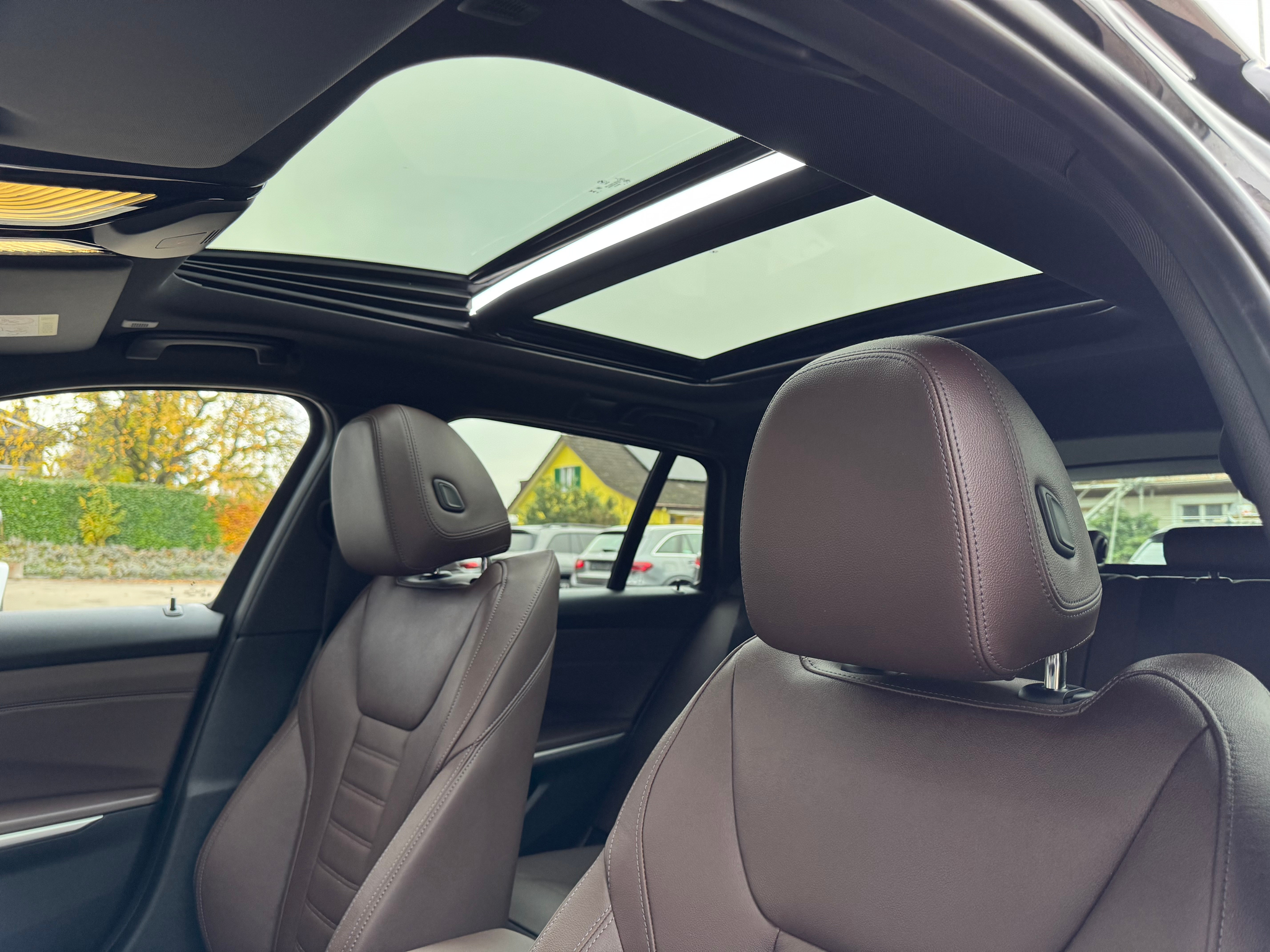 listing desktop thumbnail image 18