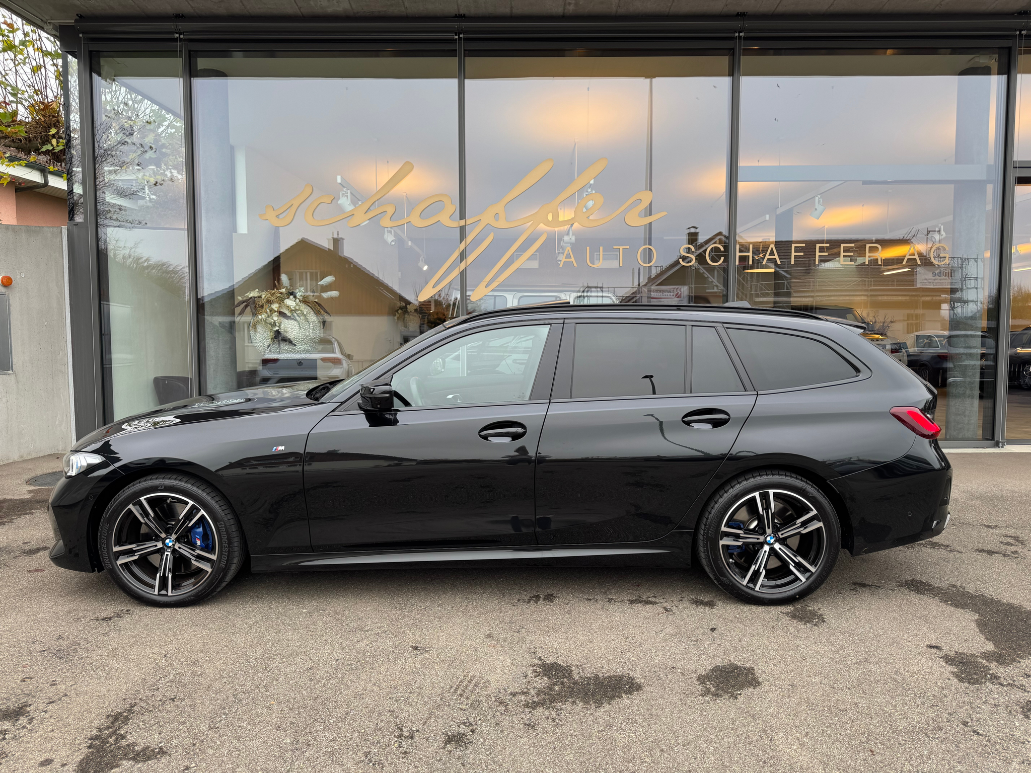 listing desktop thumbnail image 5