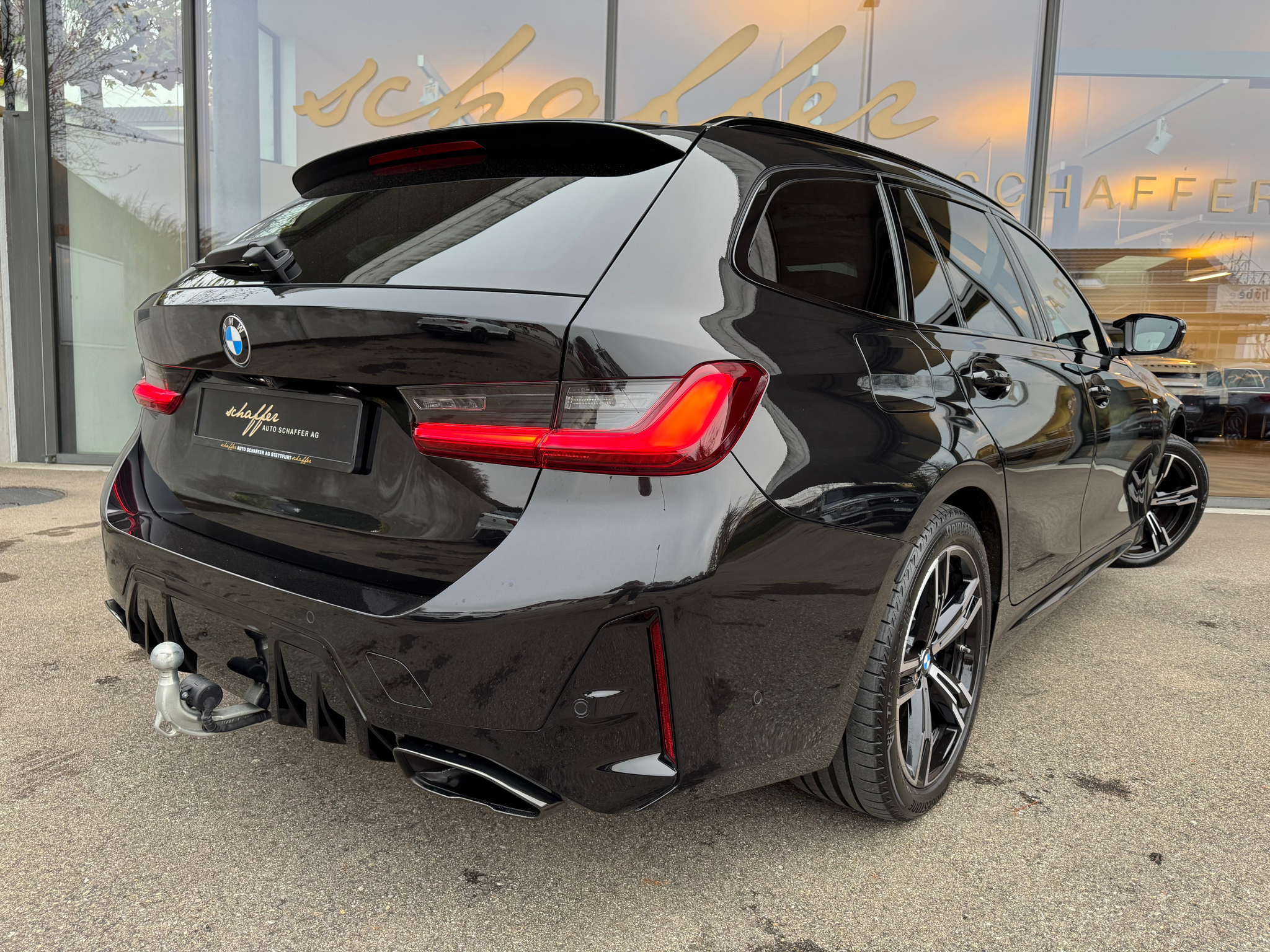 listing desktop thumbnail image 9