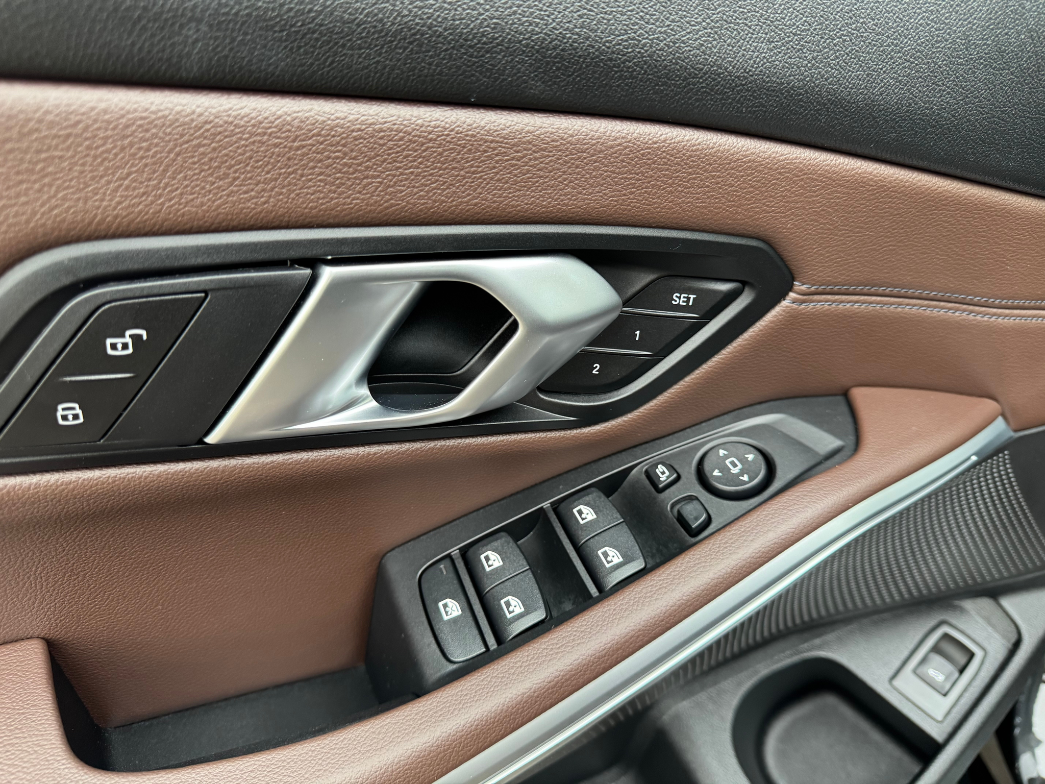 listing desktop thumbnail image 20