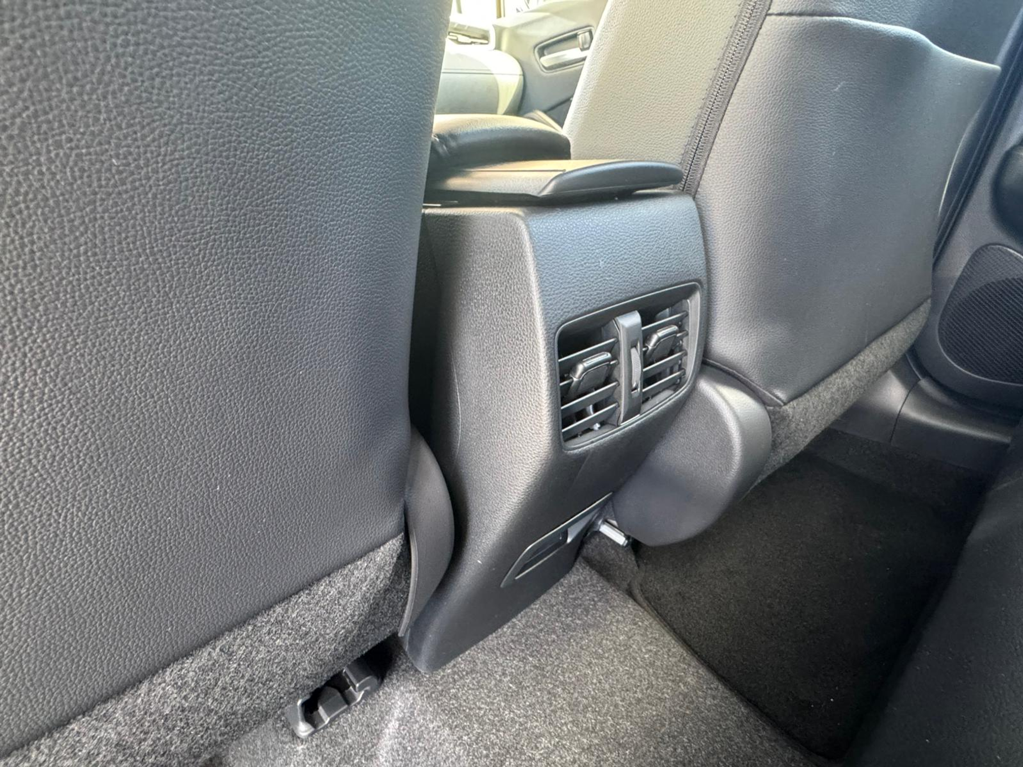 listing desktop thumbnail image 29