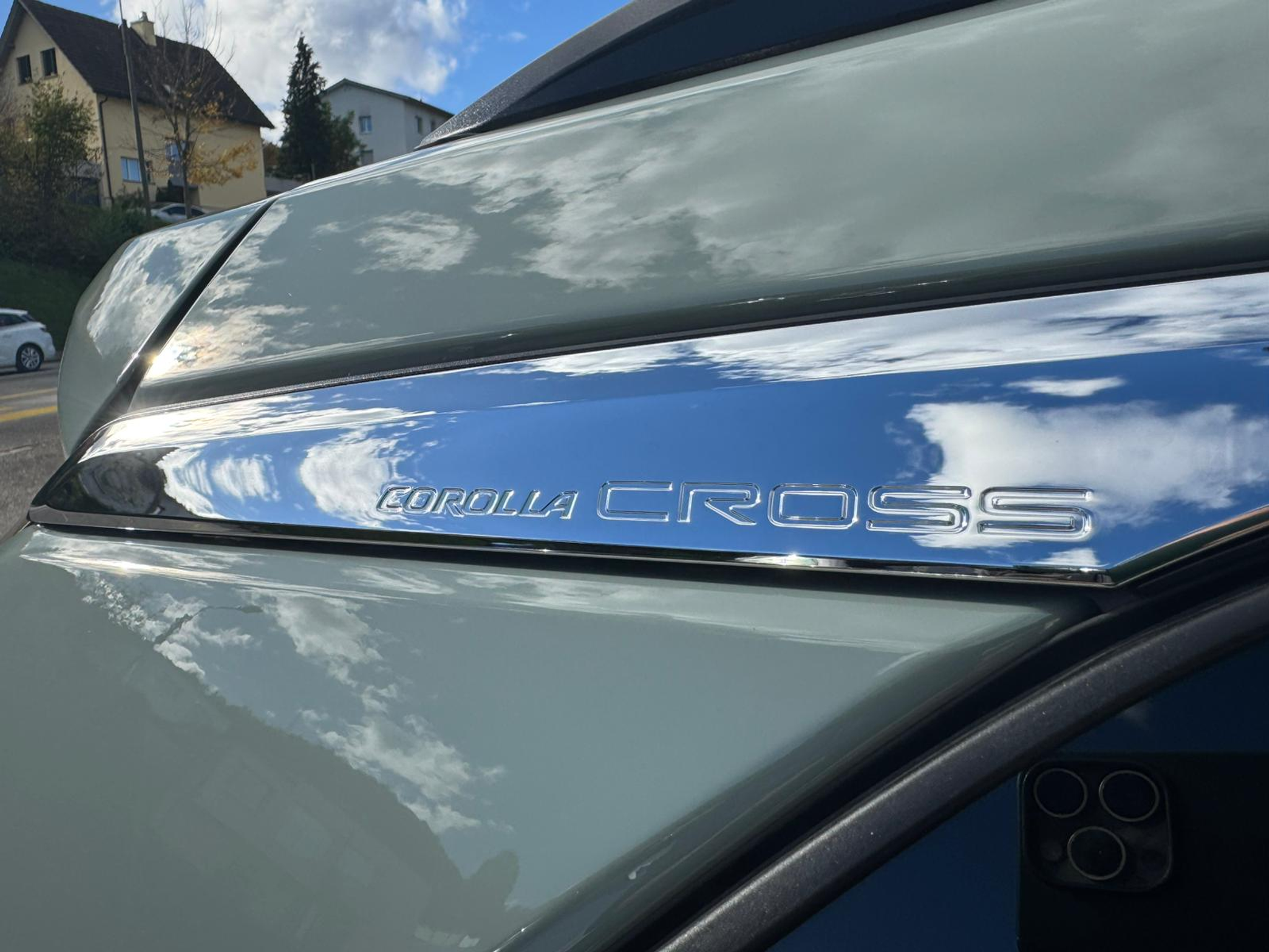 listing desktop thumbnail image 13