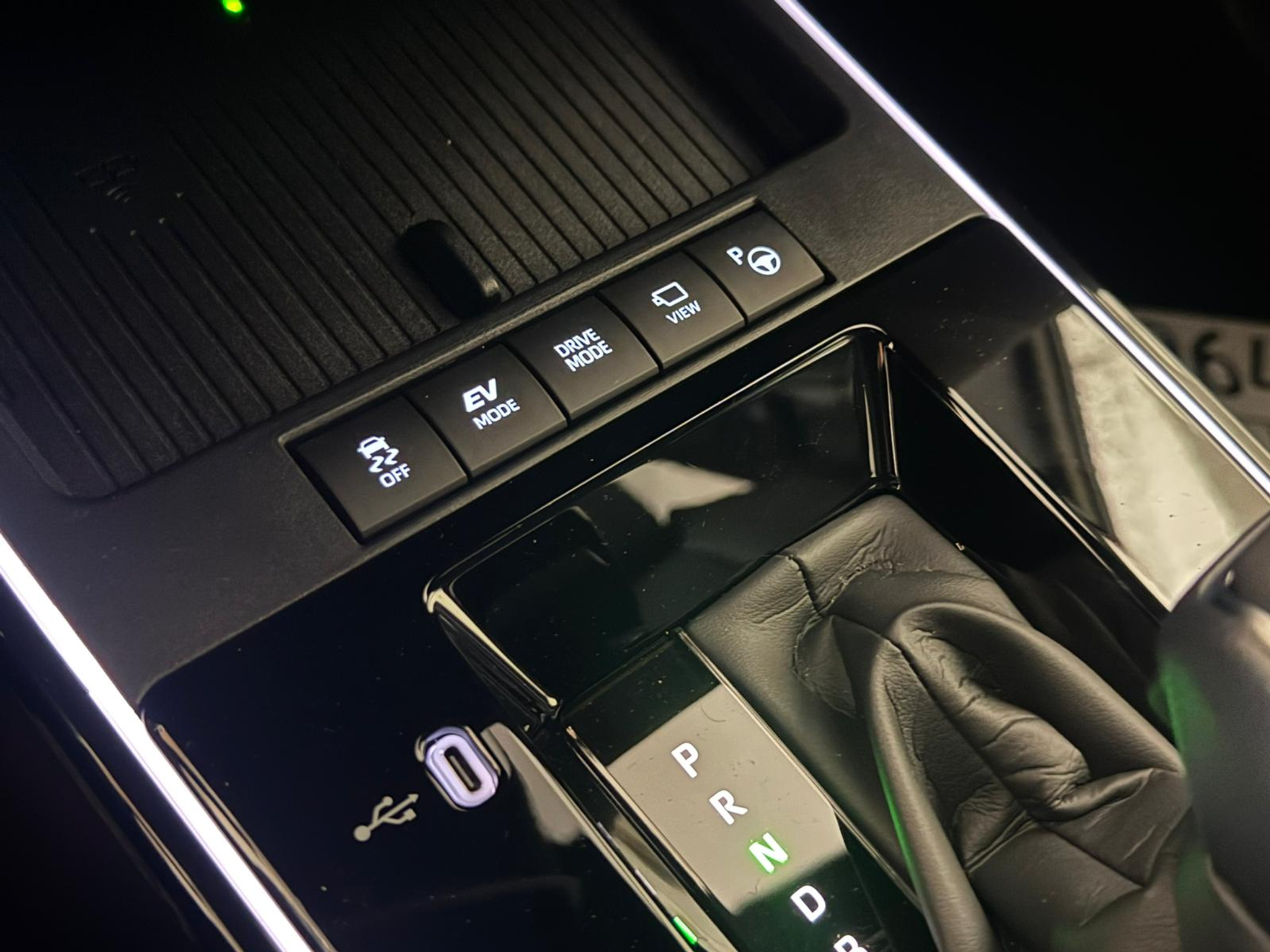 listing desktop thumbnail image 27