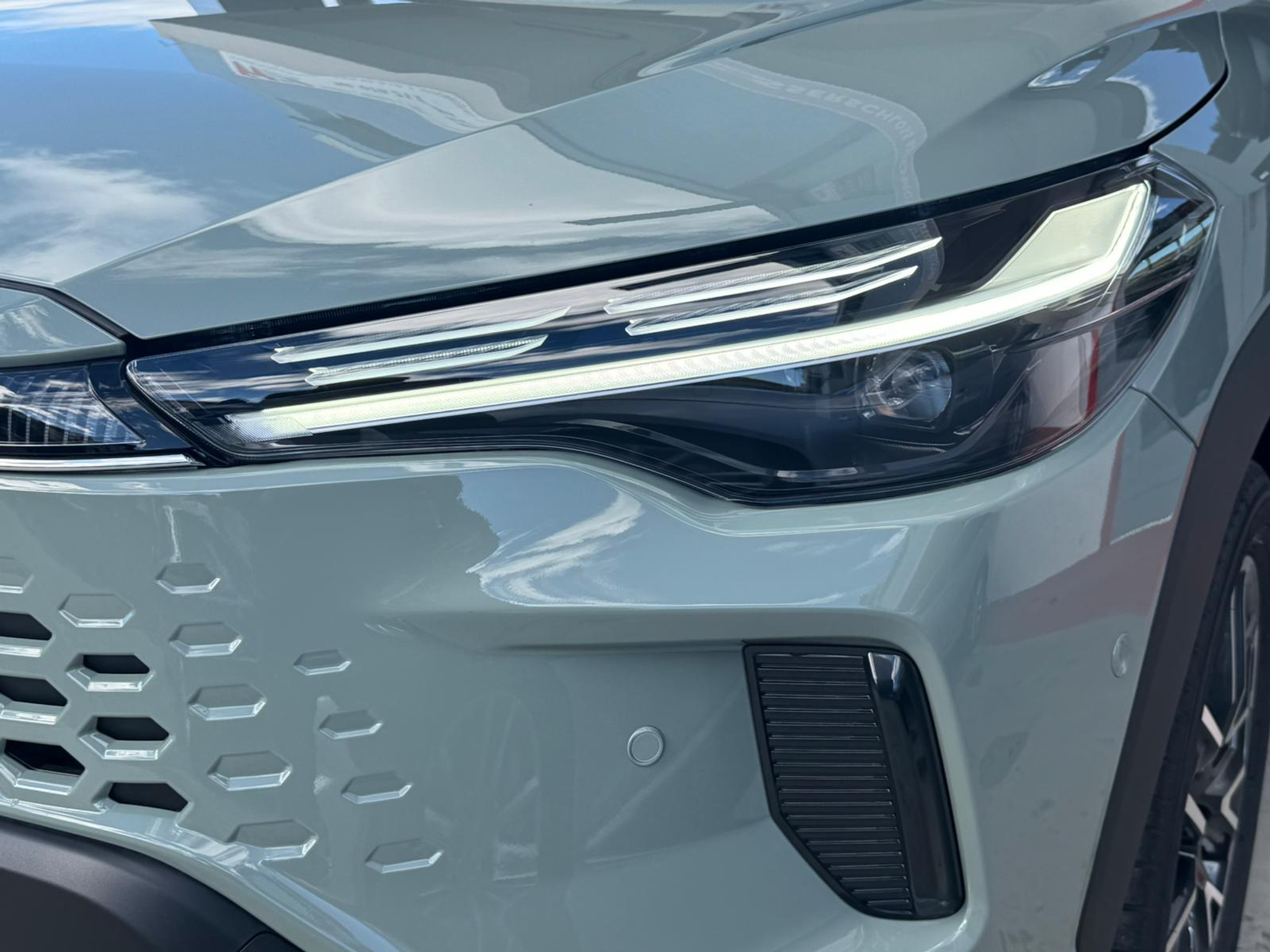 listing desktop thumbnail image 7