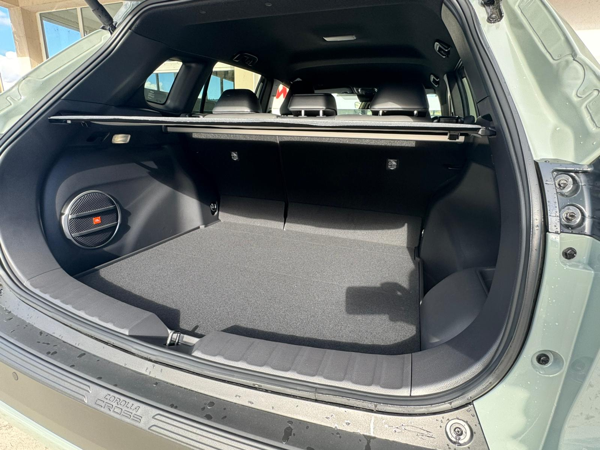 listing desktop thumbnail image 31