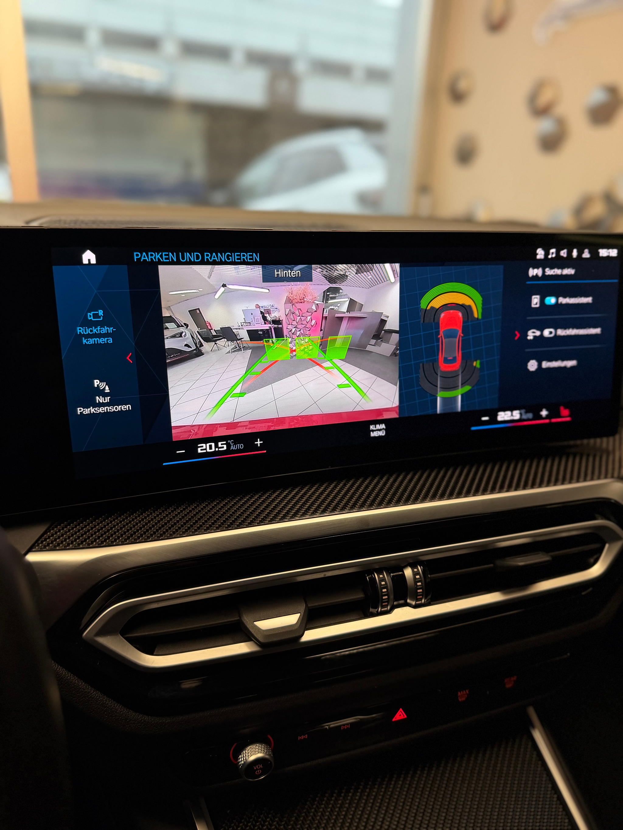 listing desktop thumbnail image 16