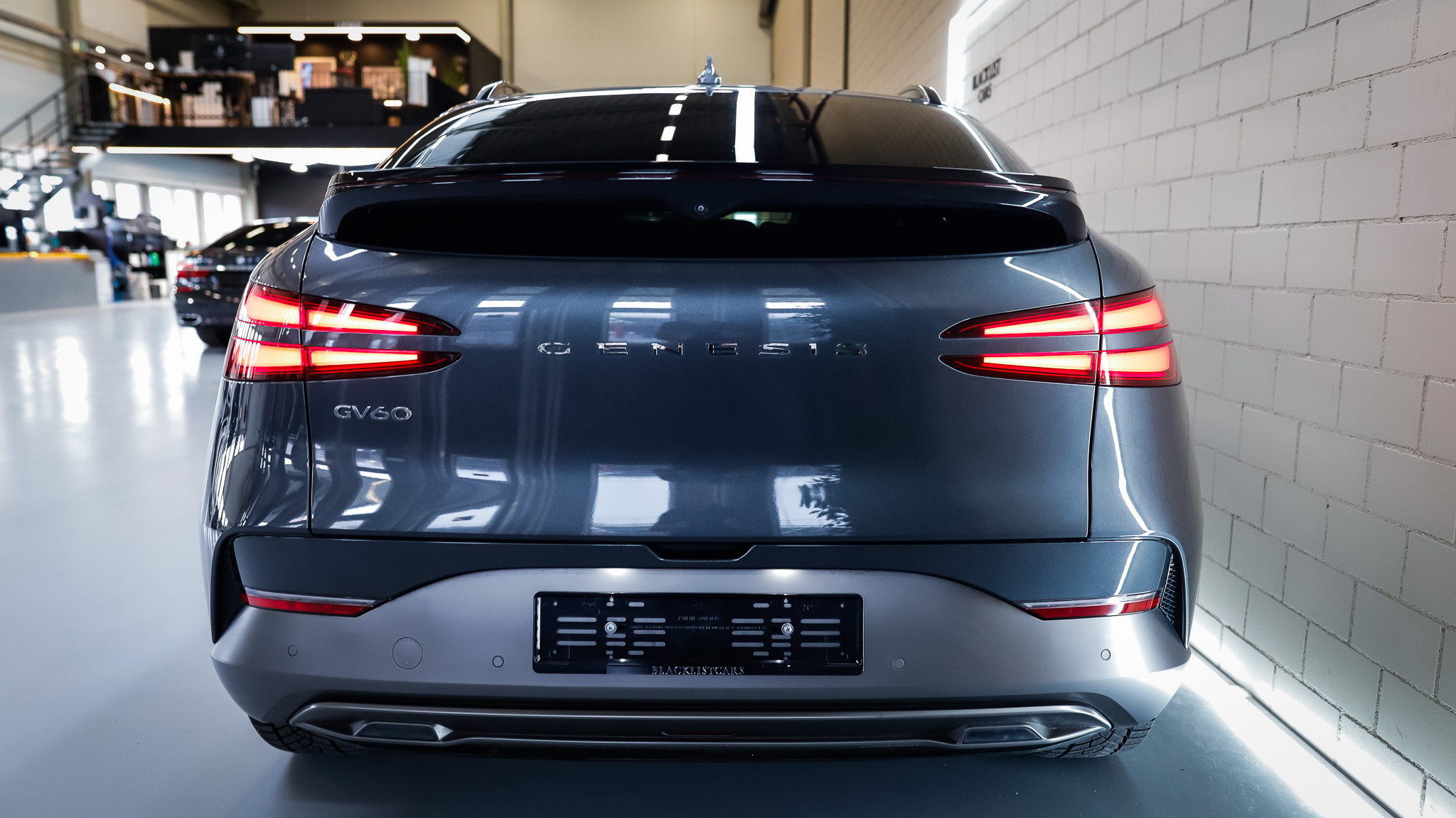 listing desktop thumbnail image 5