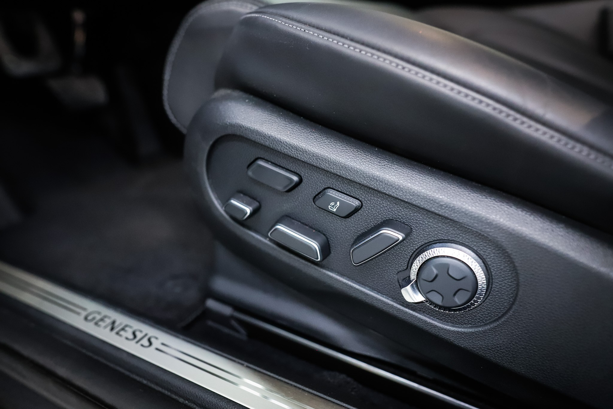 listing desktop thumbnail image 11