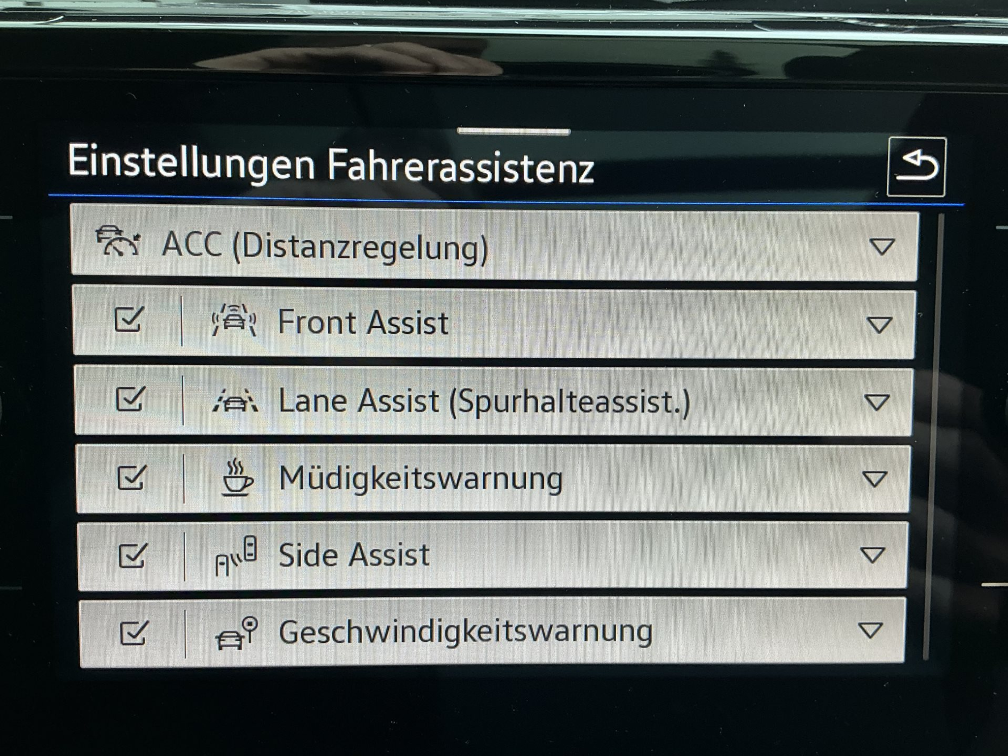 listing desktop thumbnail image 19