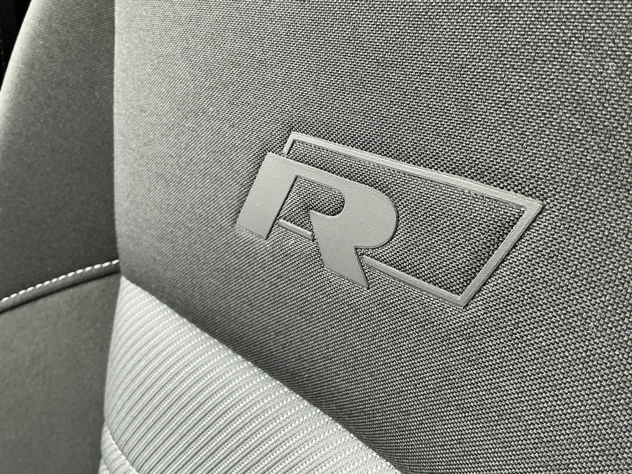 listing desktop thumbnail image 23