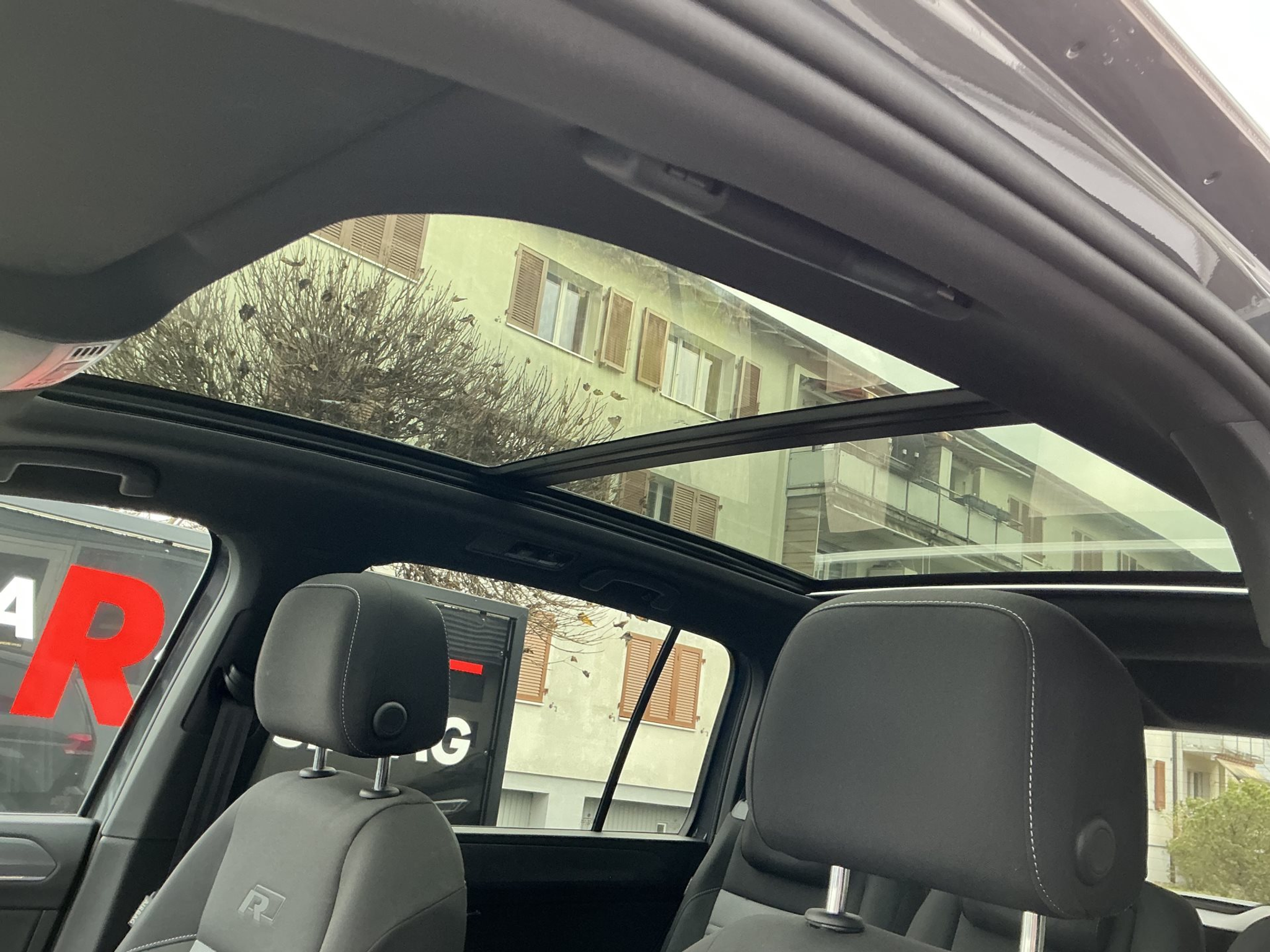 listing desktop thumbnail image 8