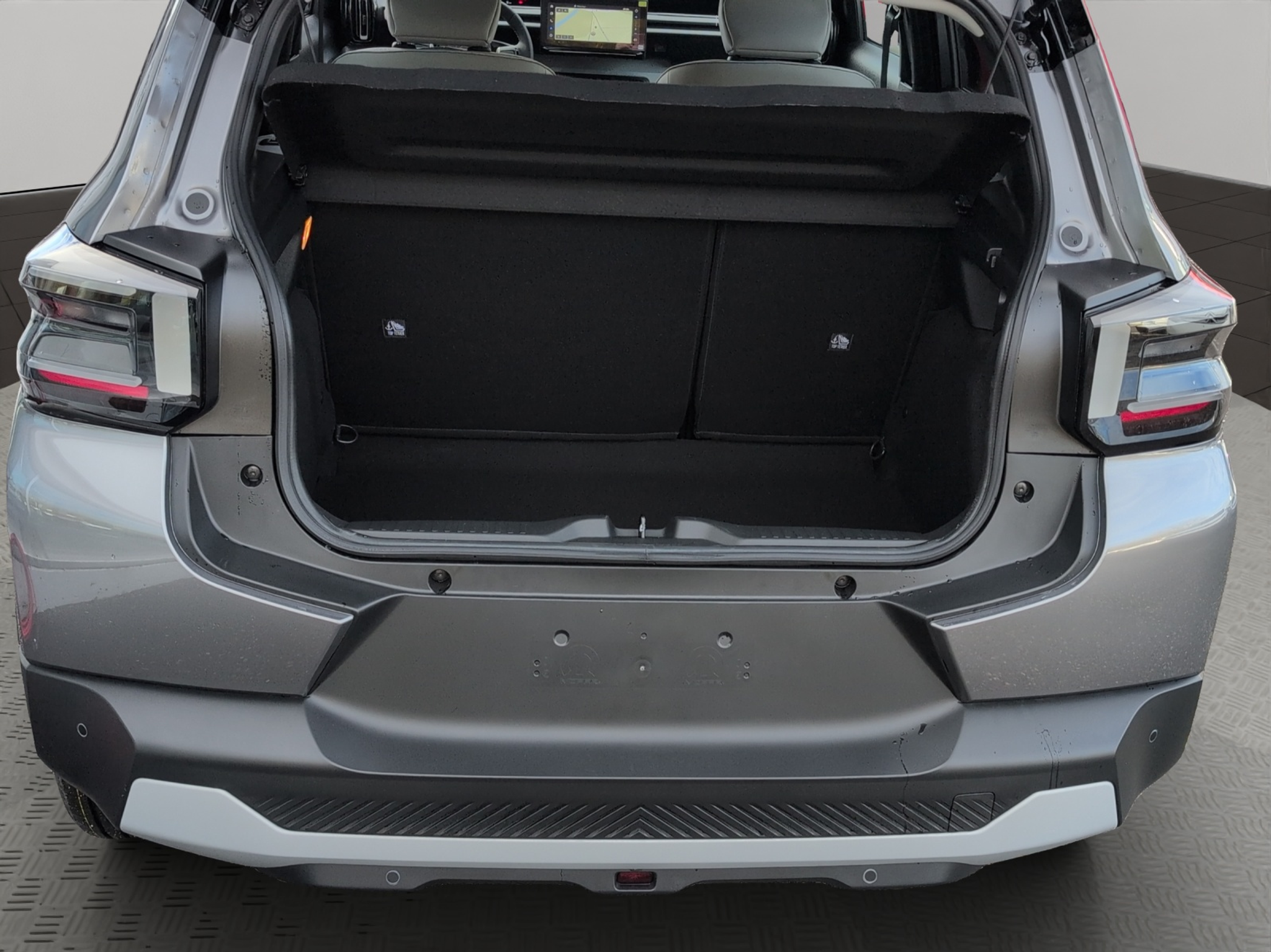 listing desktop thumbnail image 15