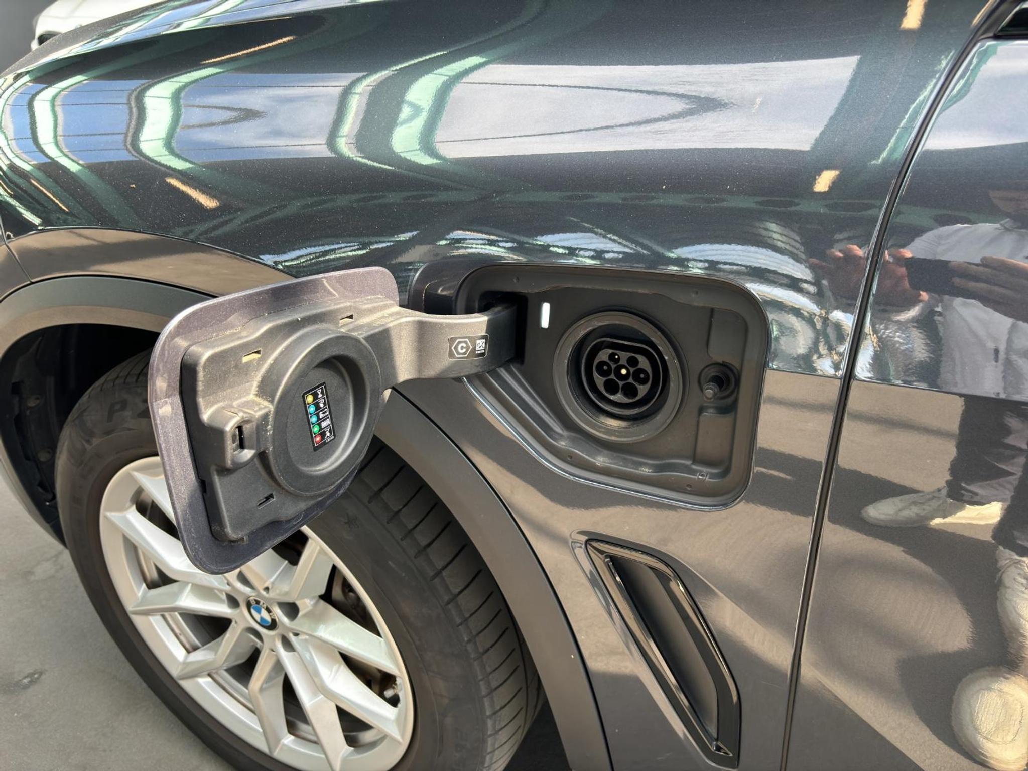 listing desktop thumbnail image 12